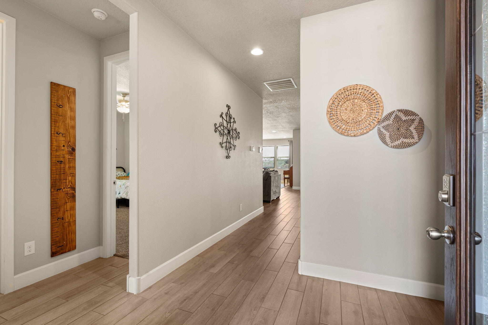 6216 REDROOT Street NW