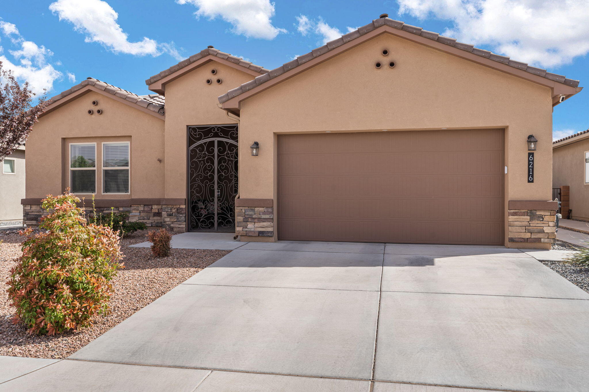 6216 REDROOT Street NW