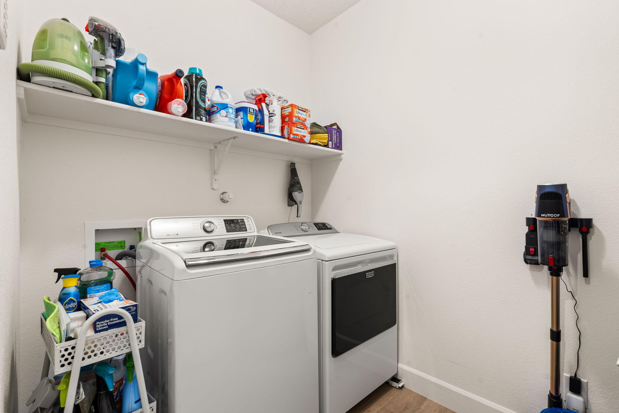 6216 REDROOT Street NW