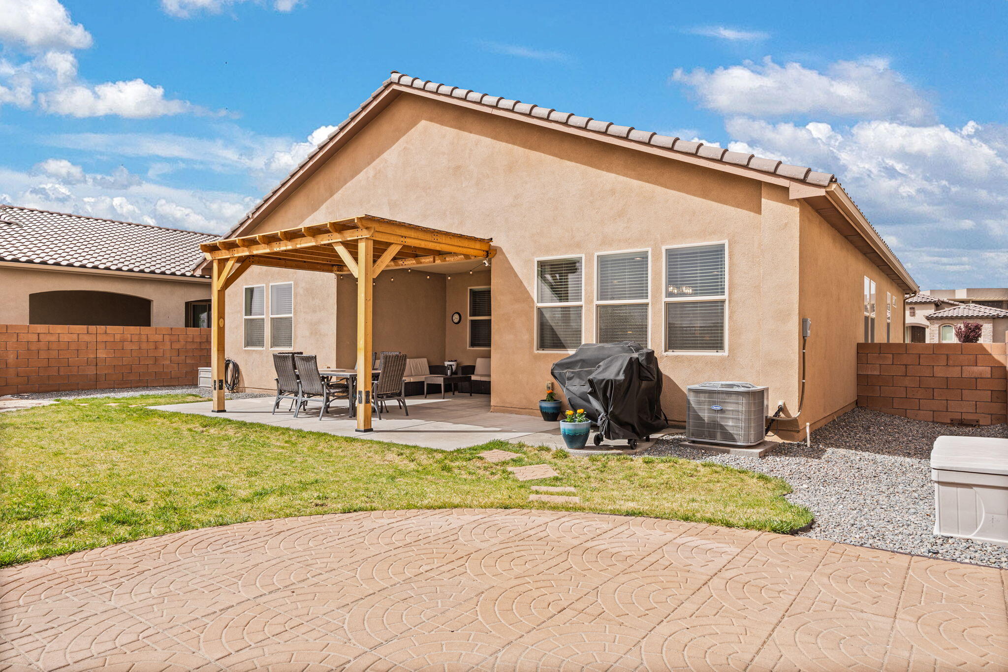 6216 REDROOT Street NW