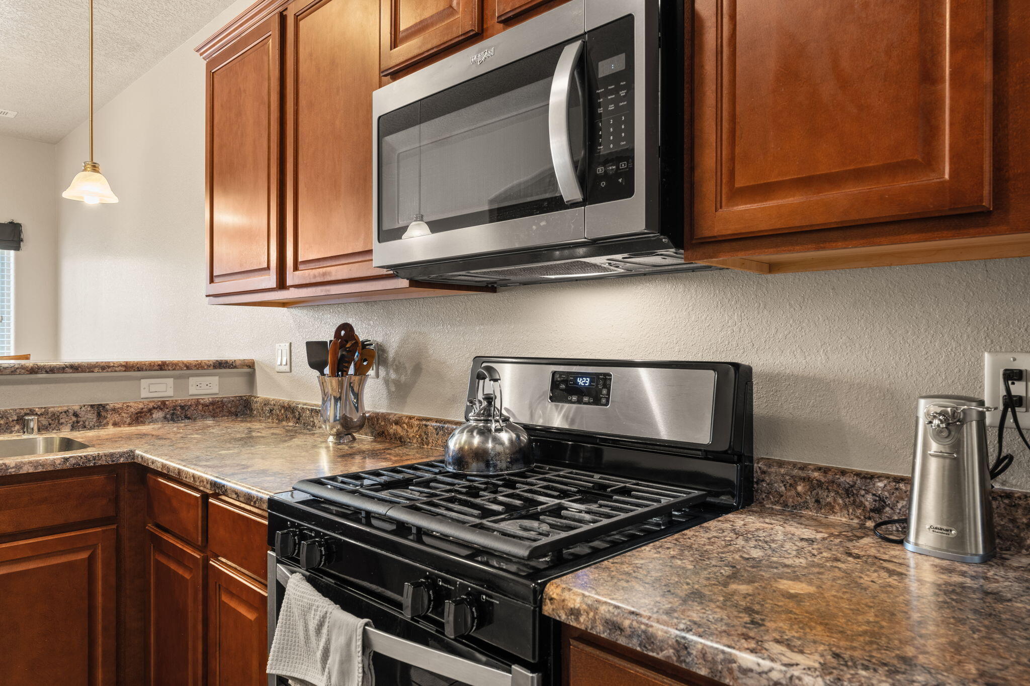 5668 COLD CREEK Avenue NW