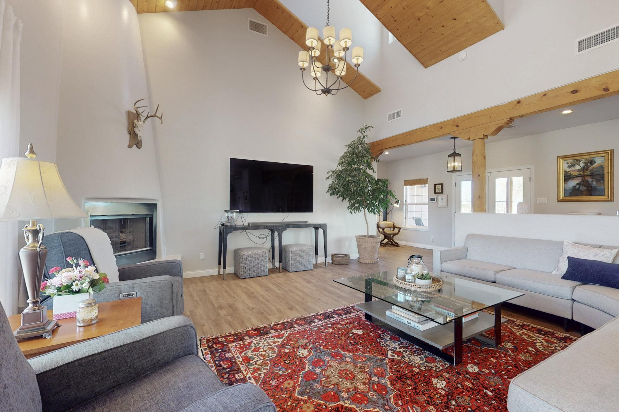 700 Salida Sandia SW