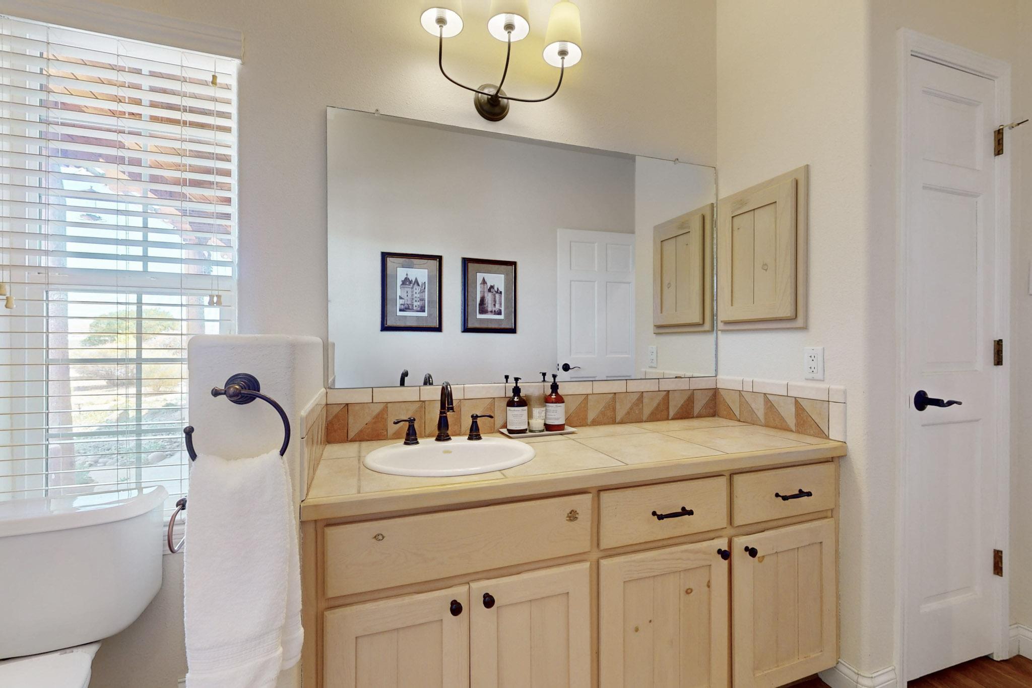 700 Salida Sandia SW