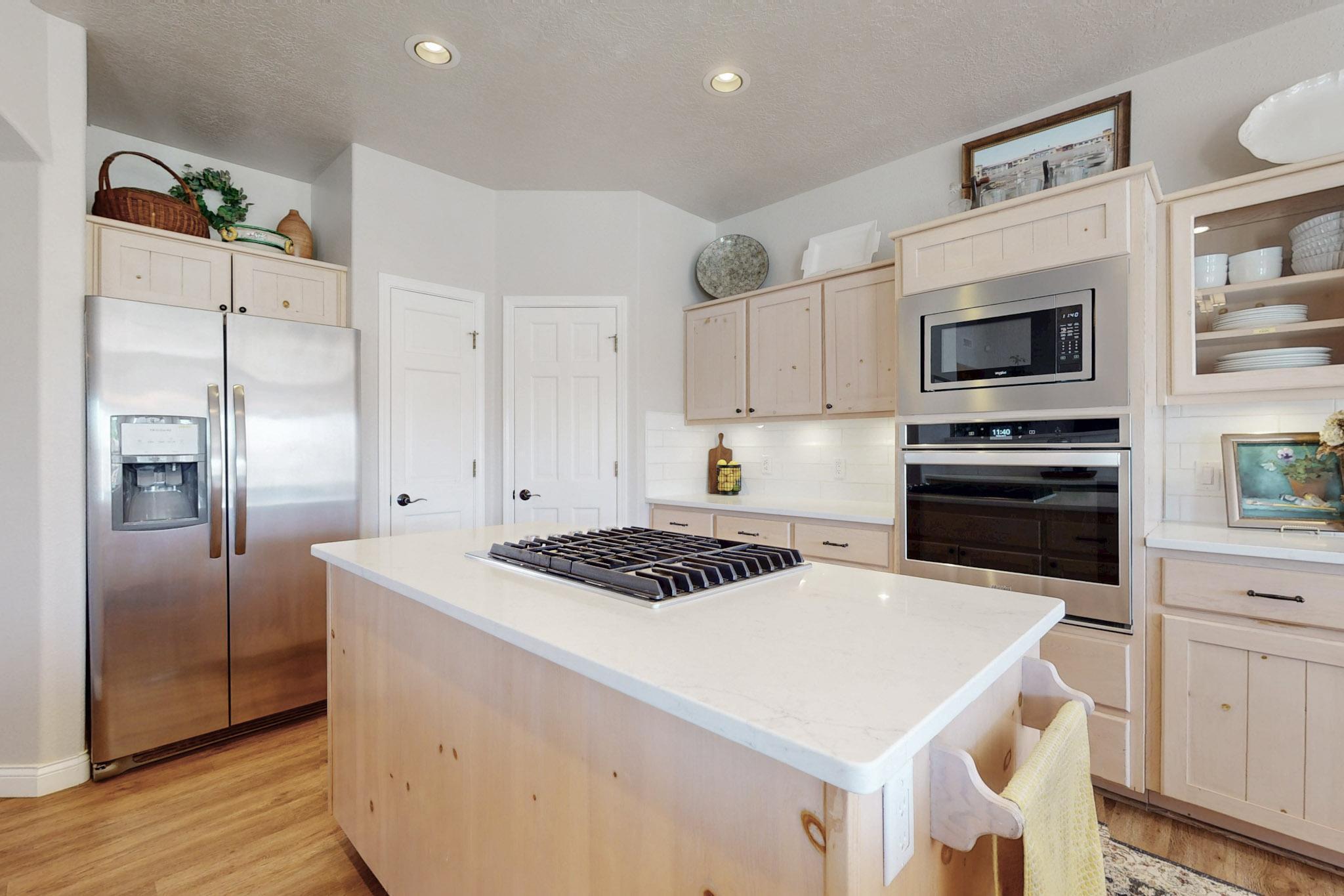 700 Salida Sandia SW