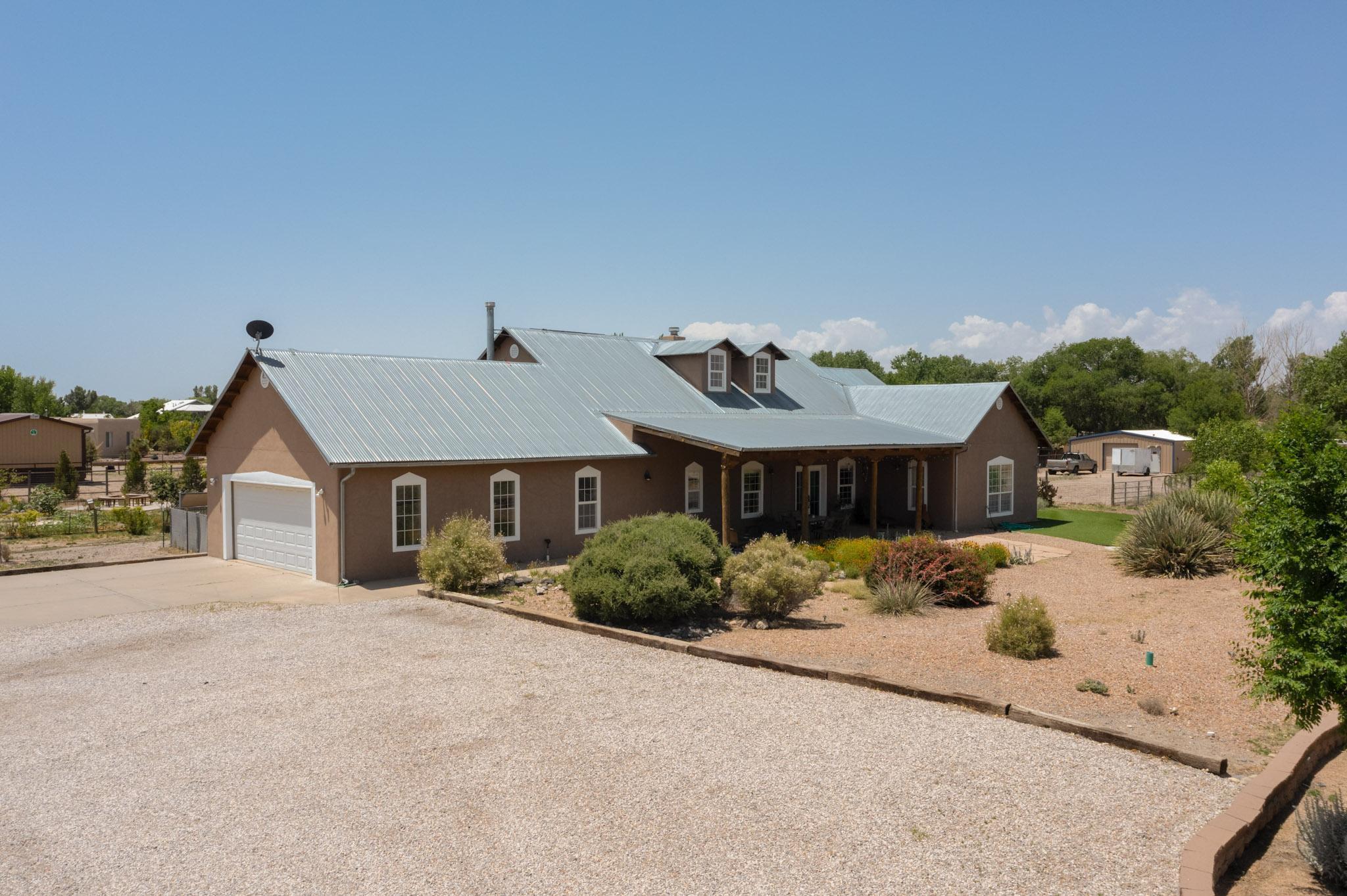 700 Salida Sandia SW