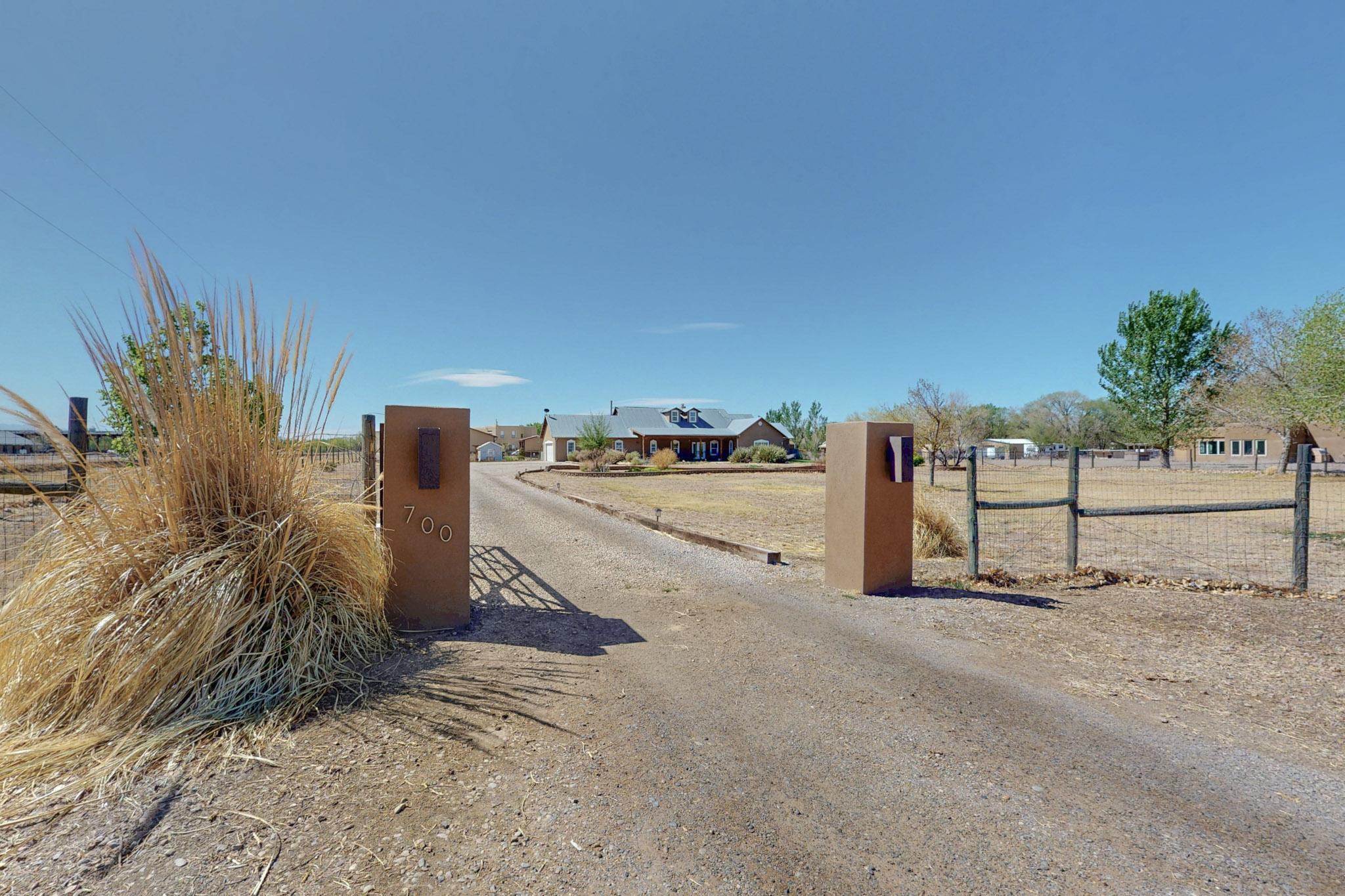 700 Salida Sandia SW