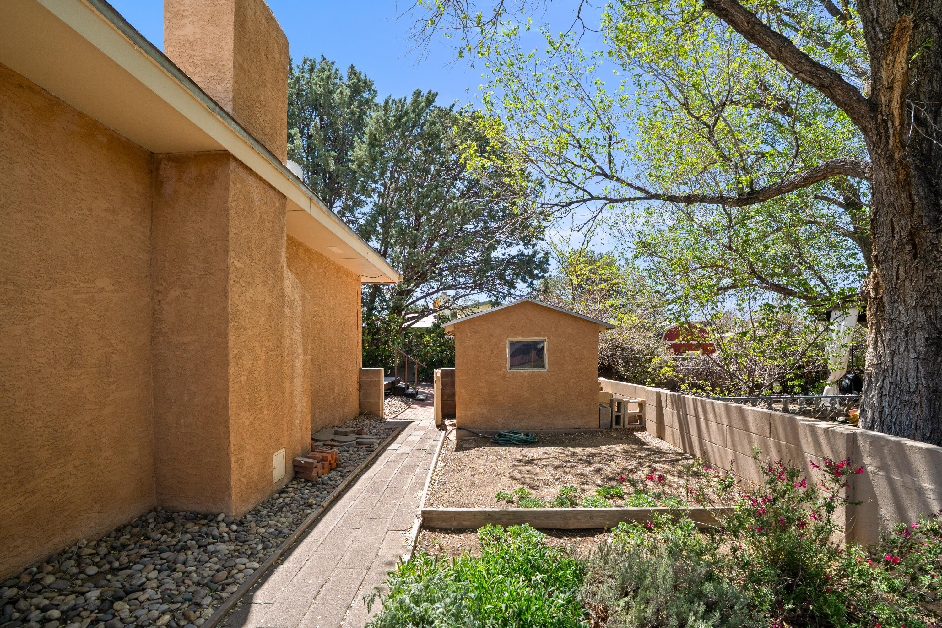 12012 ELVIN Place NE