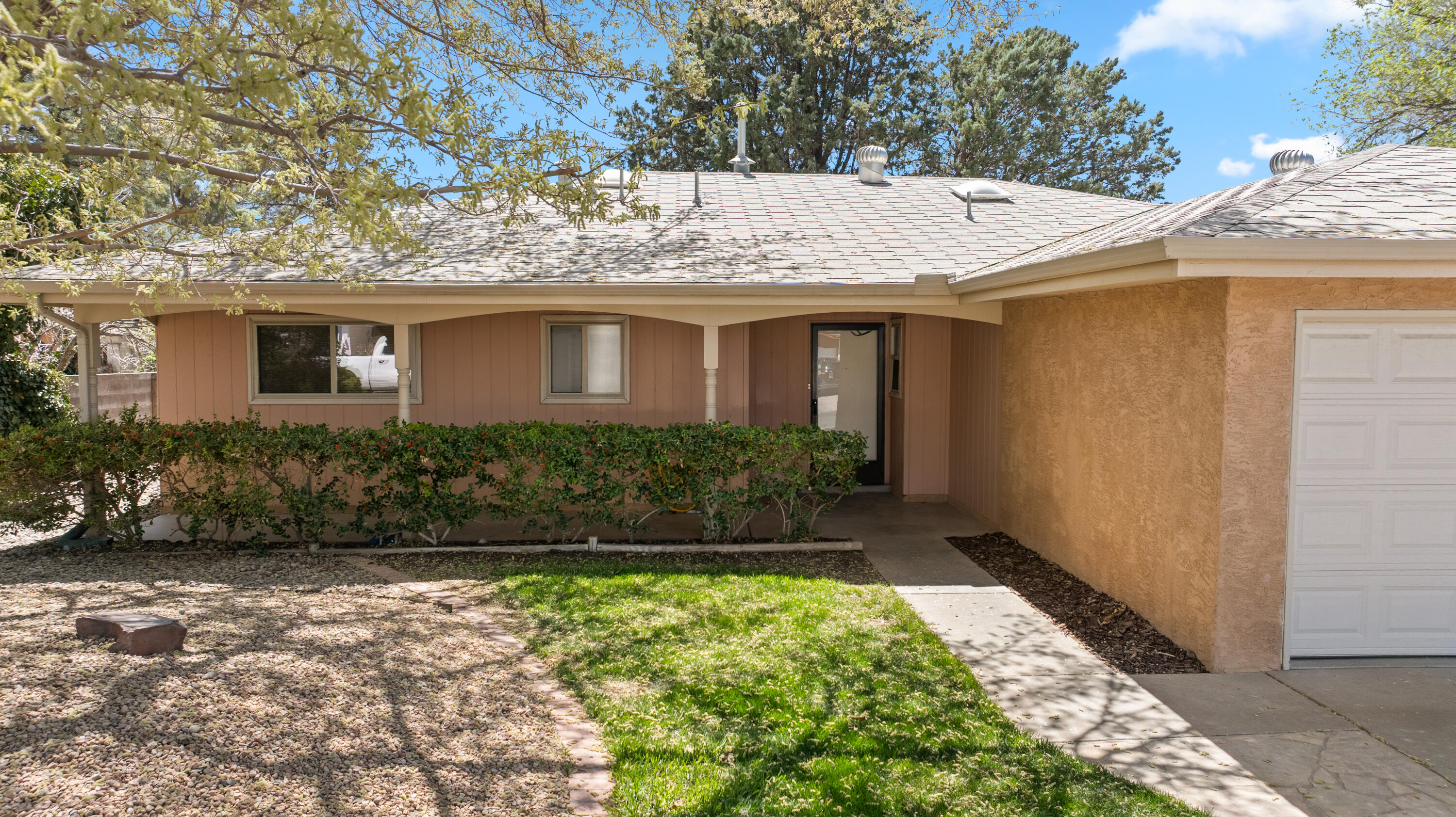 12012 ELVIN Place NE