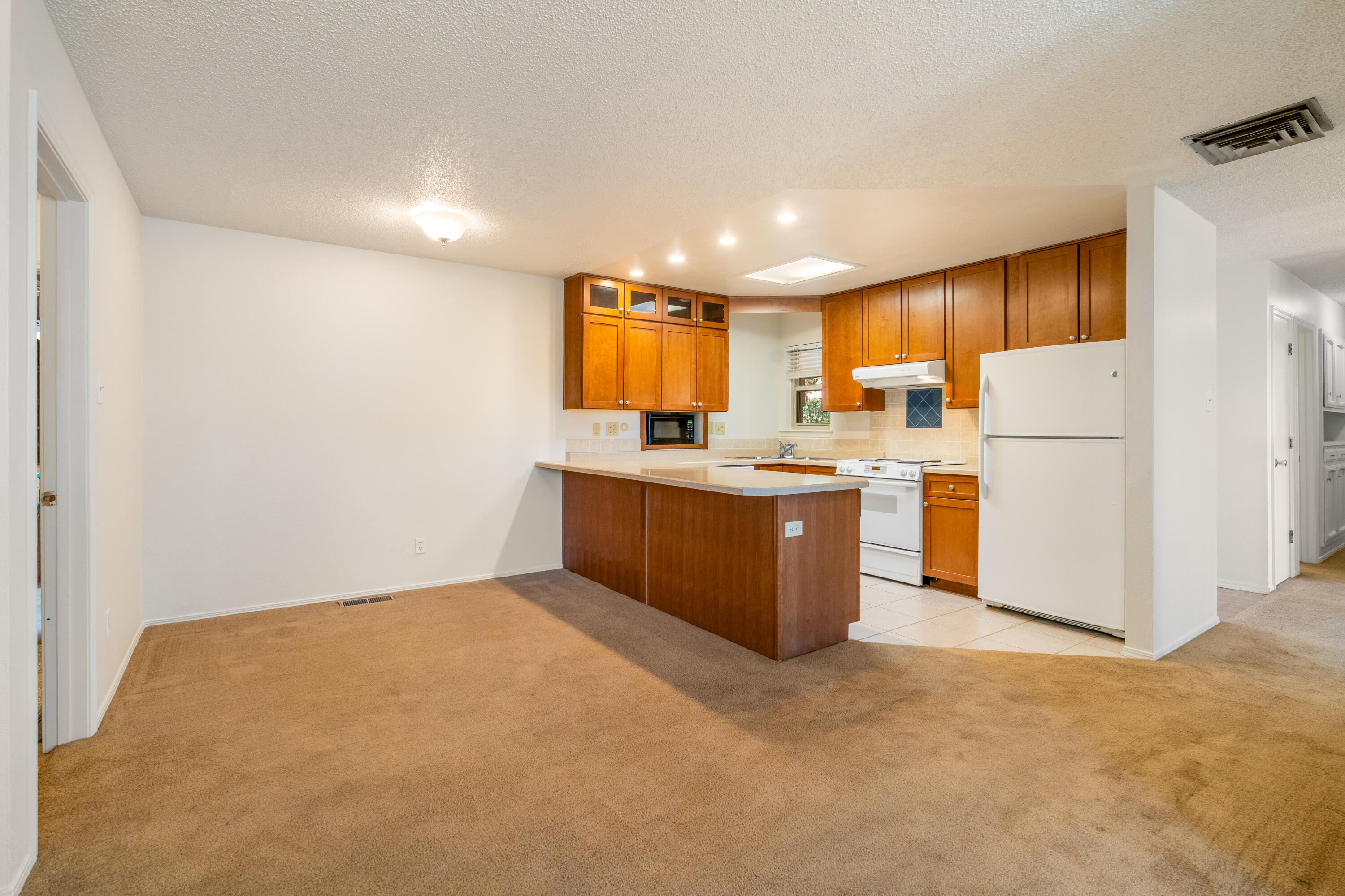 12012 ELVIN Place NE