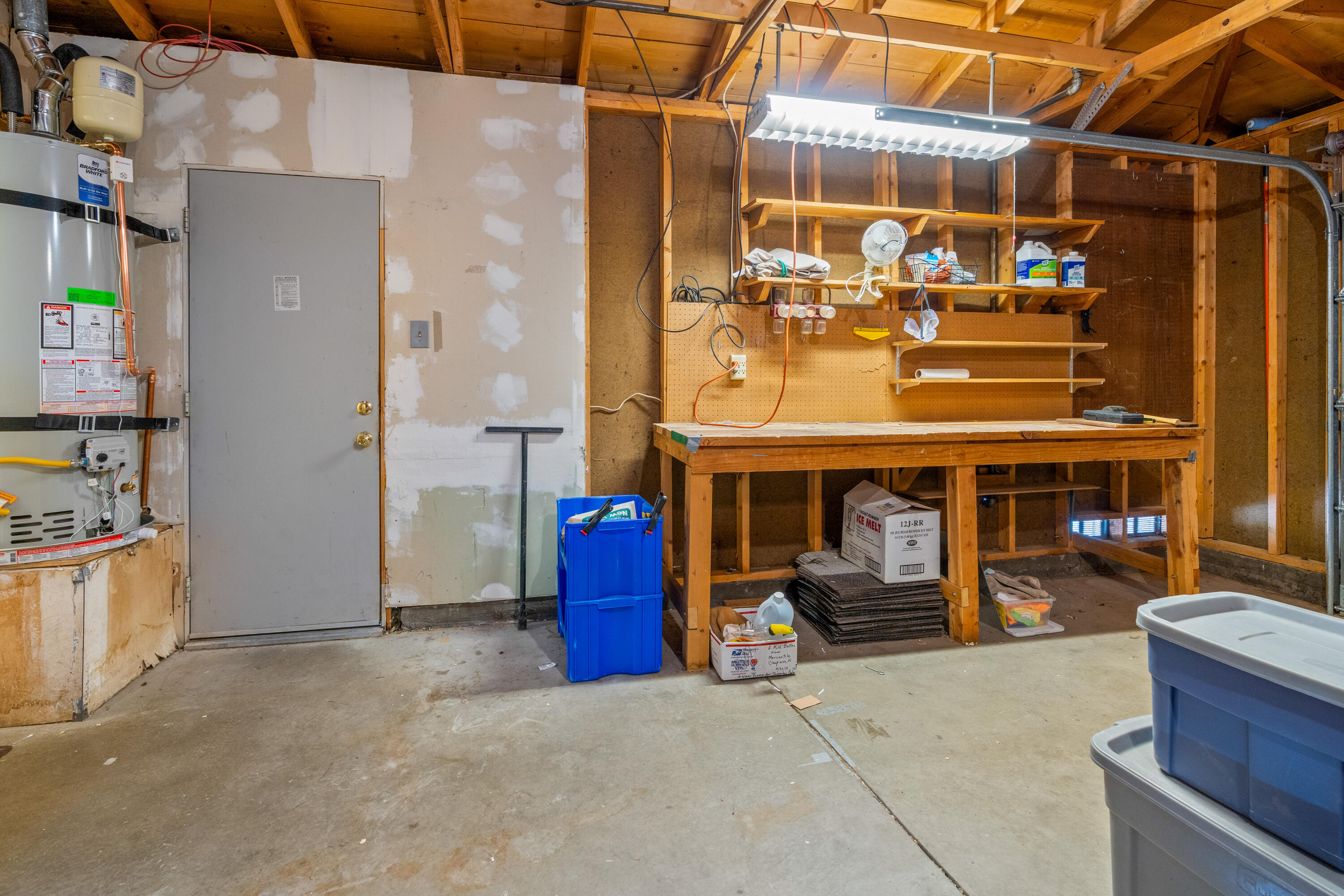 12012 ELVIN Place NE