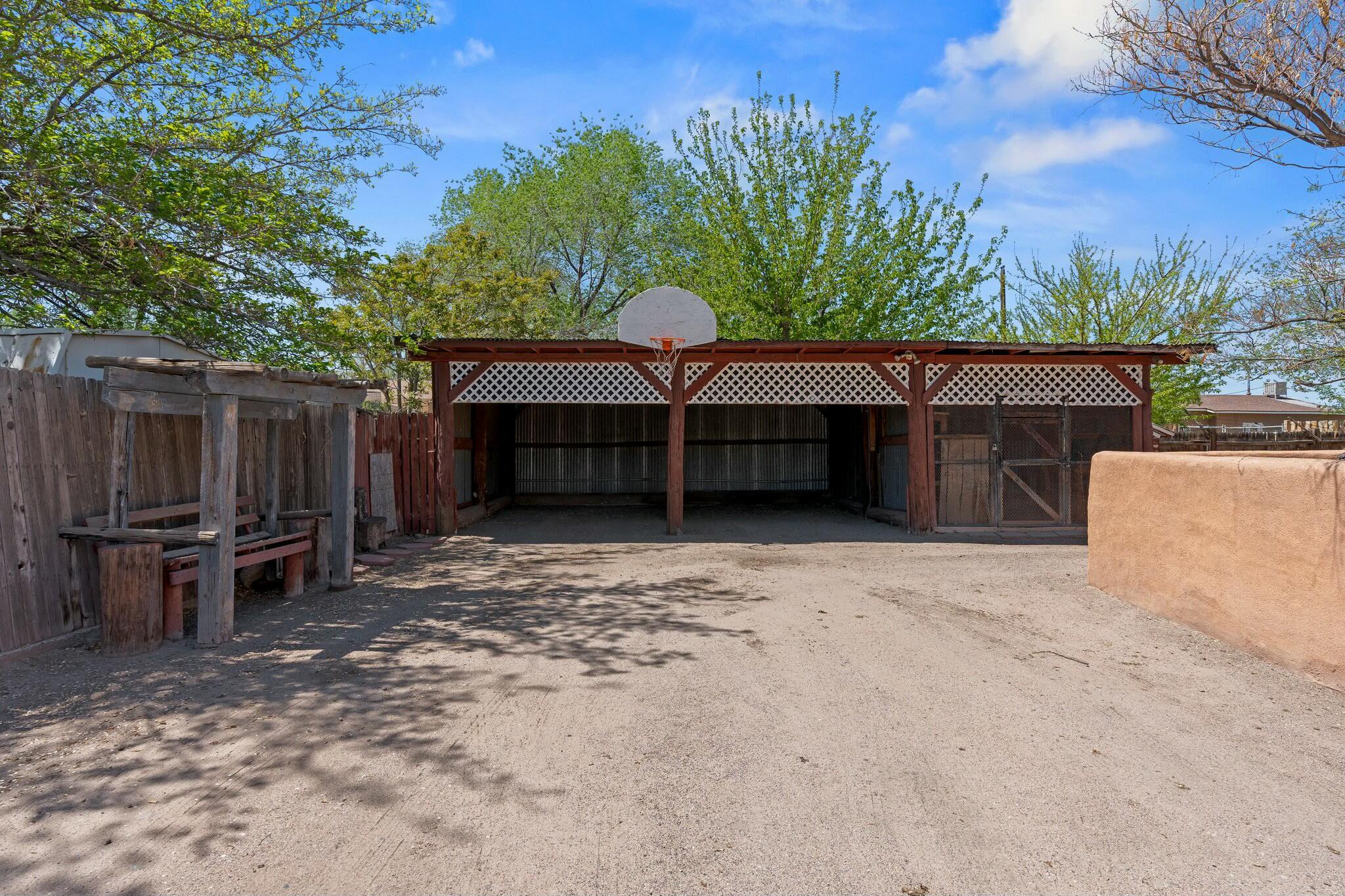 457 ATRISCO Drive SW
