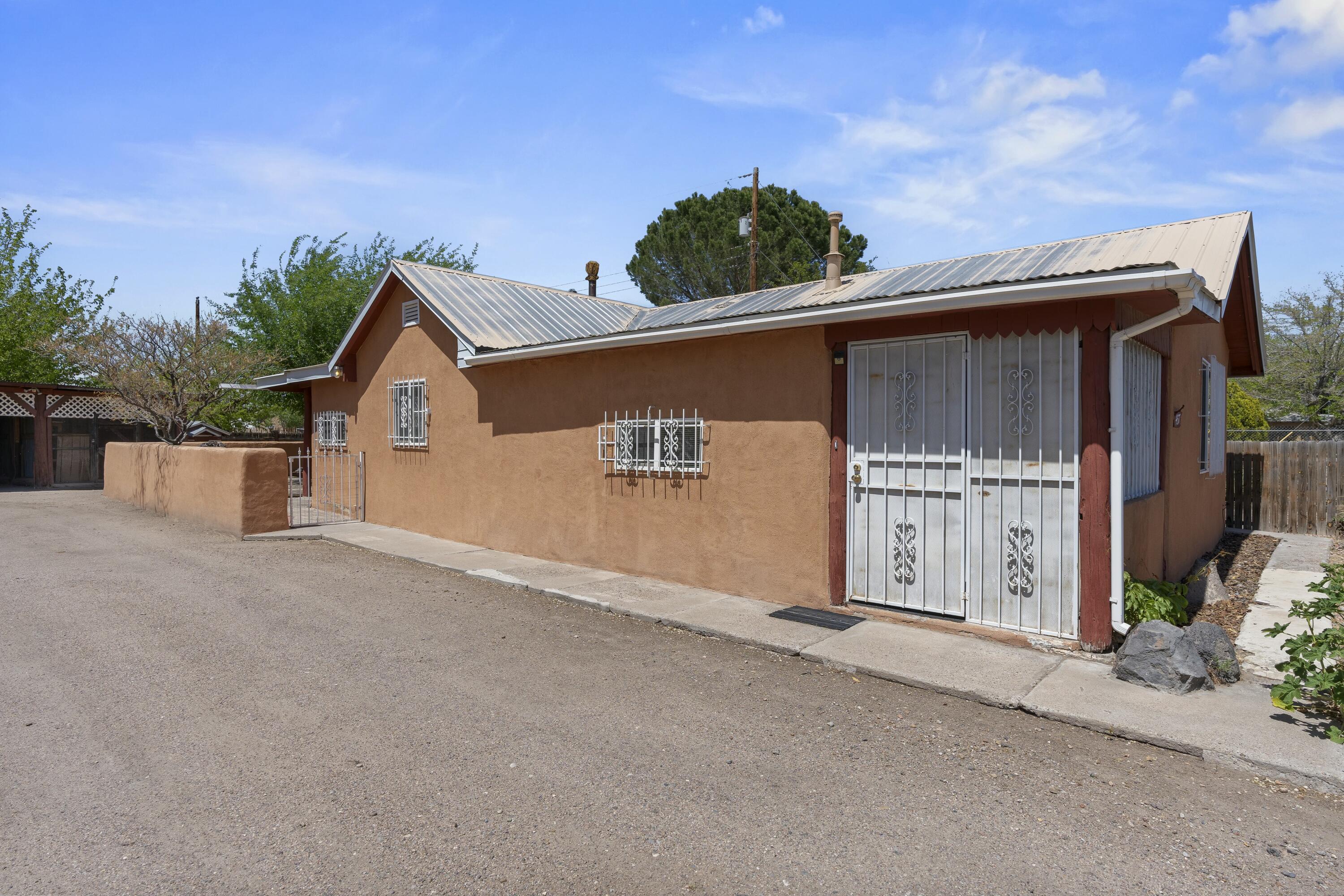457 ATRISCO Drive SW