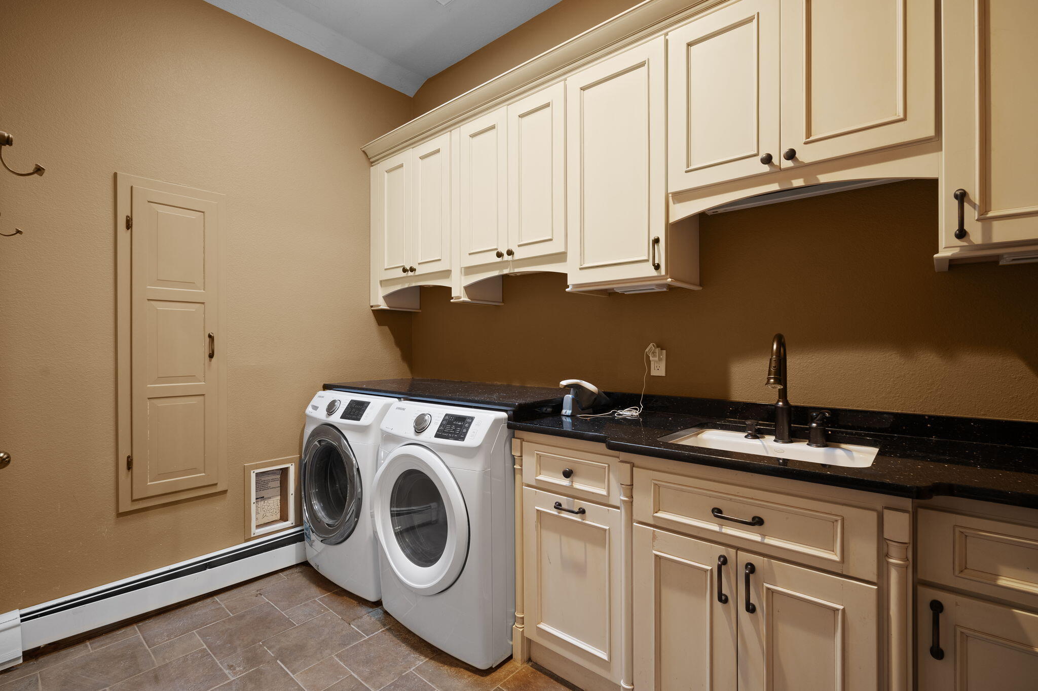 3023 RIO GRANDE Boulevard NW