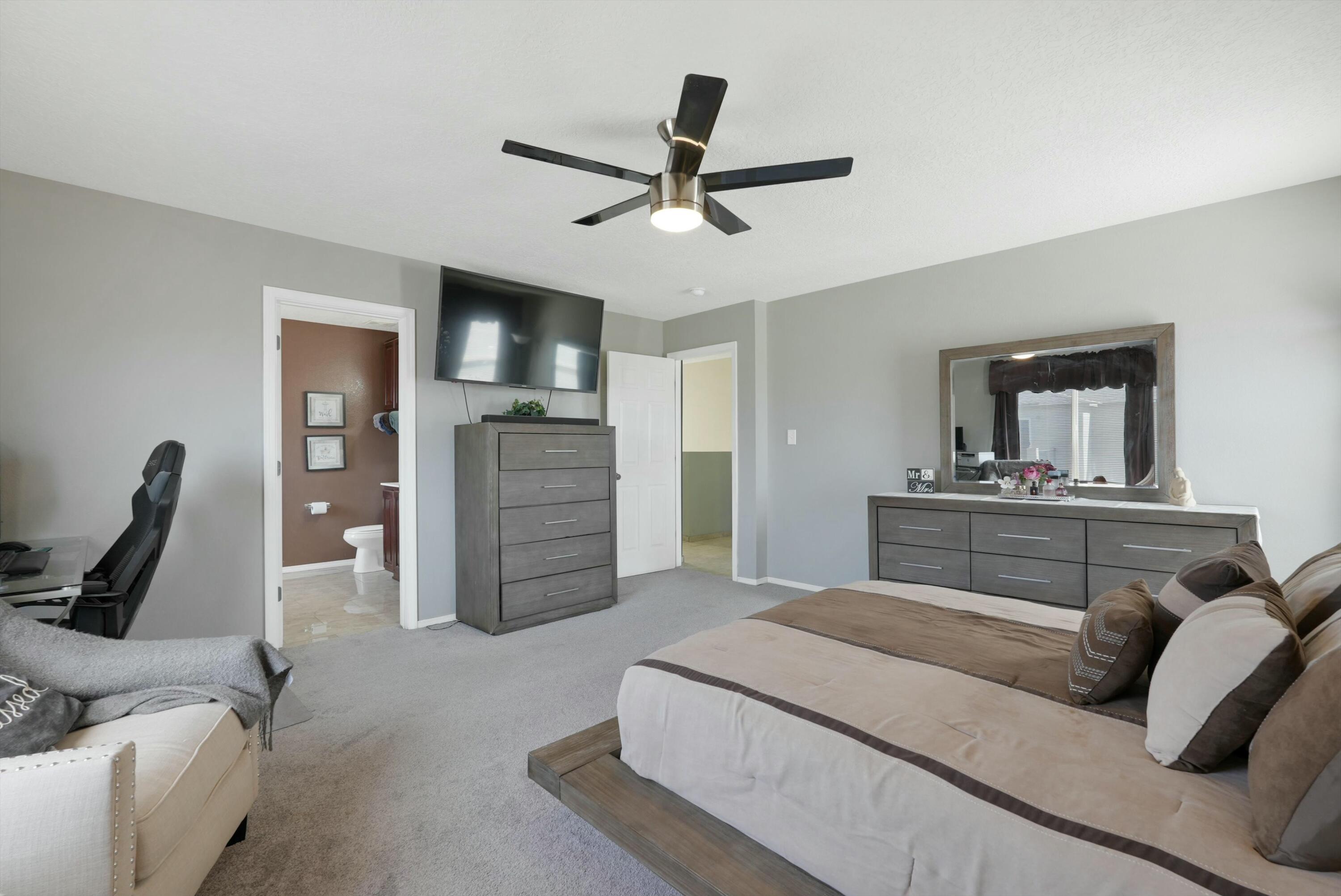 10748 Humphries Lane SW