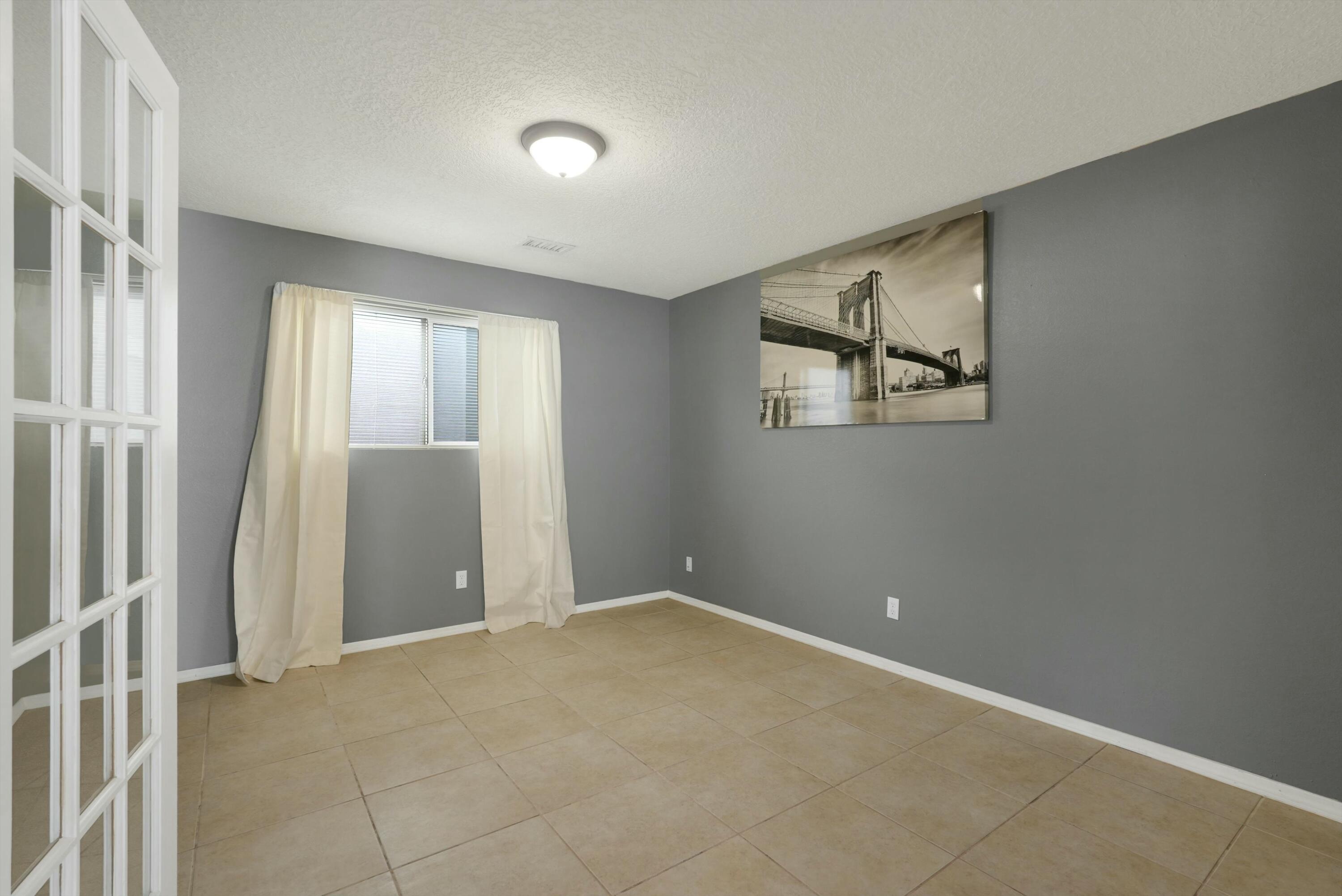 10748 Humphries Lane SW