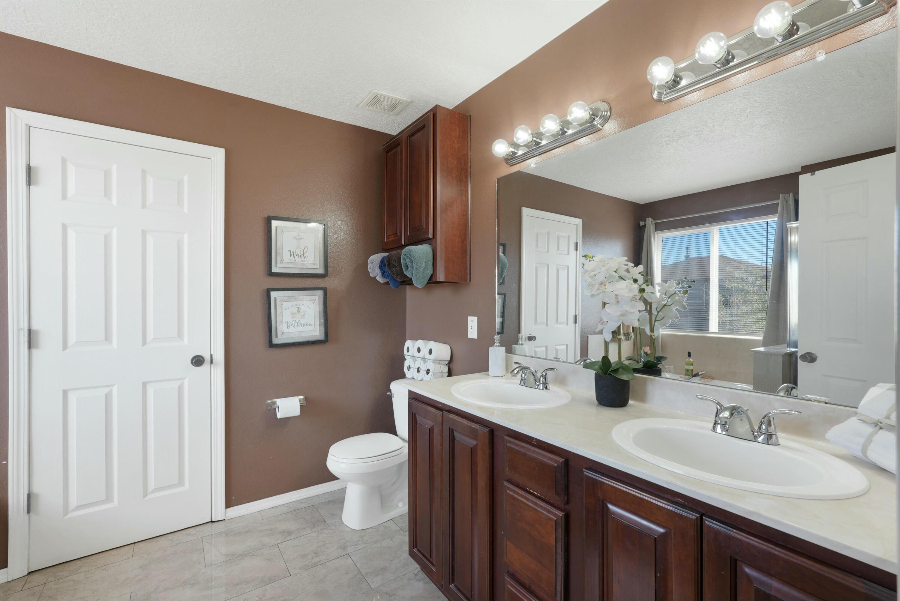 10748 Humphries Lane SW