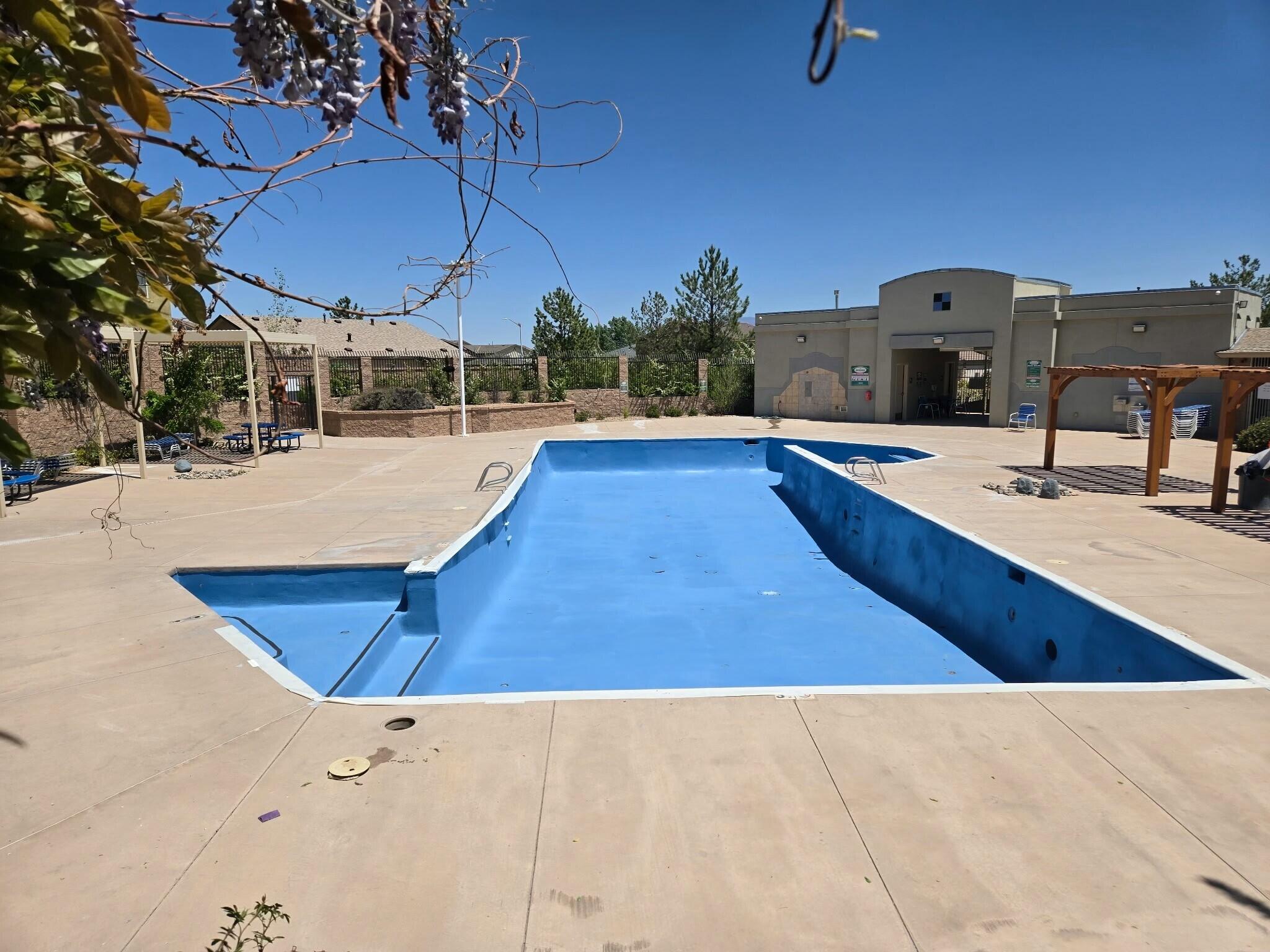 10748 Humphries Lane SW