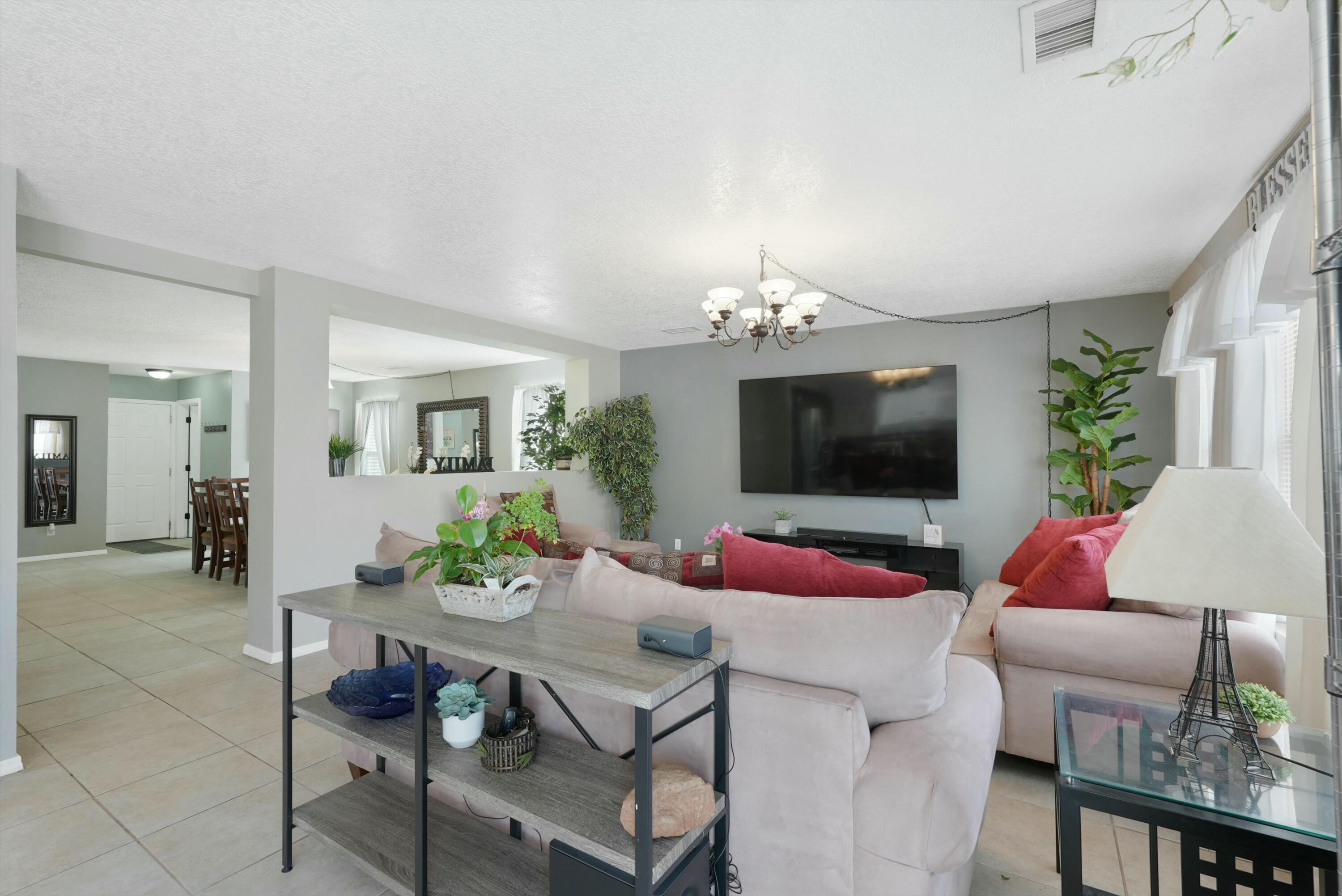 10748 Humphries Lane SW