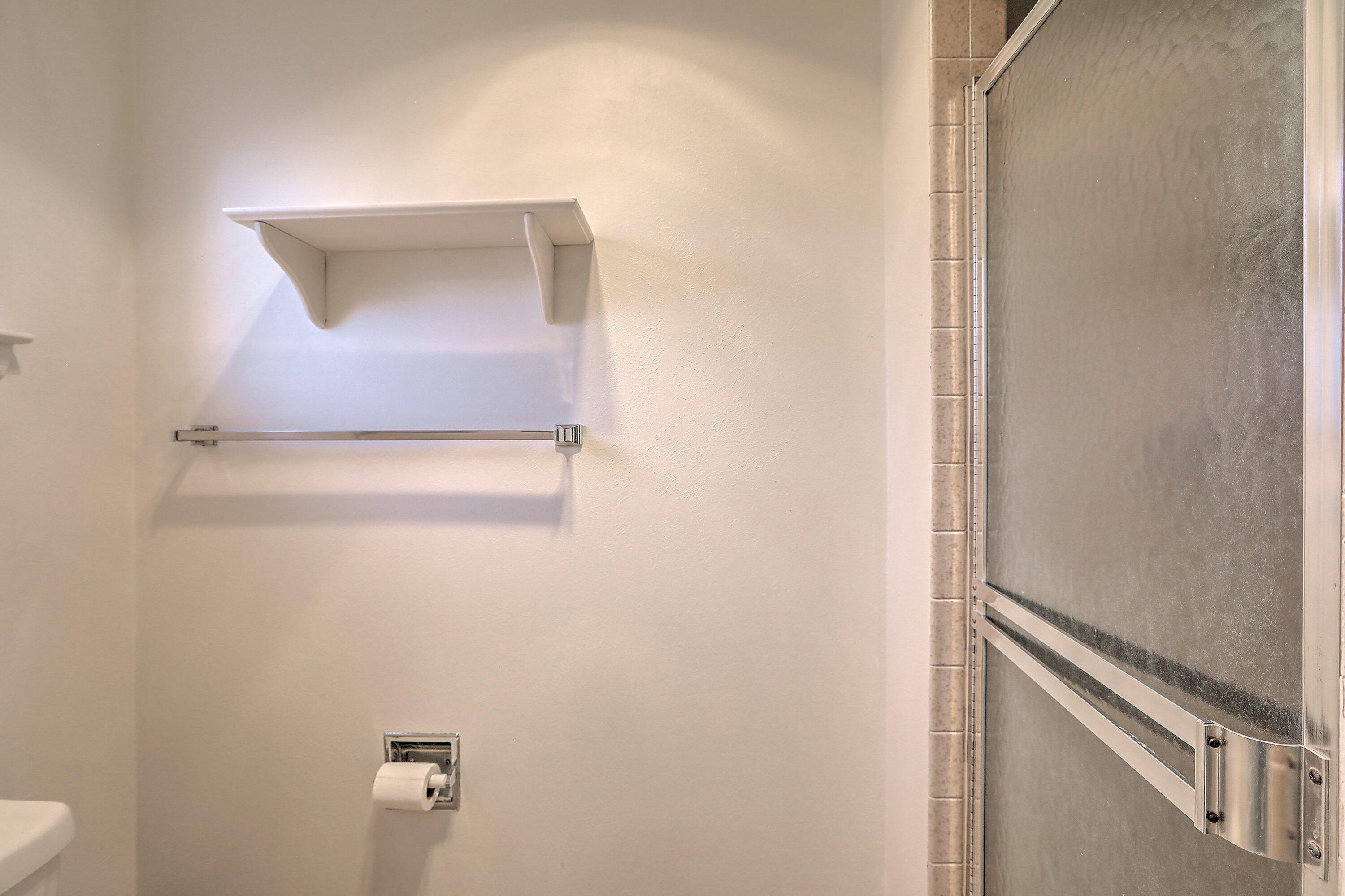 1613 EASTRIDGE Drive NE