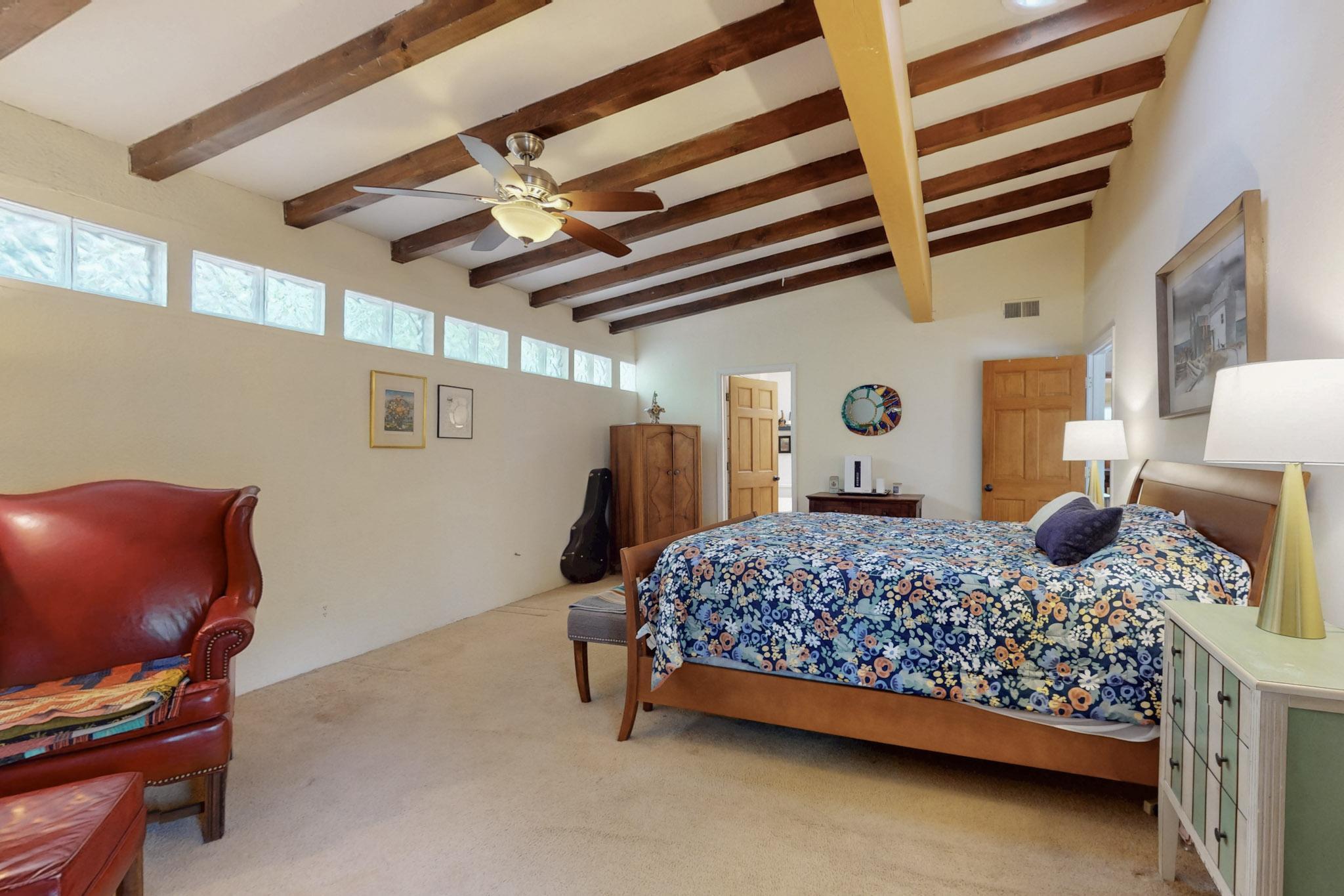 5006 Pershing Avenue SE