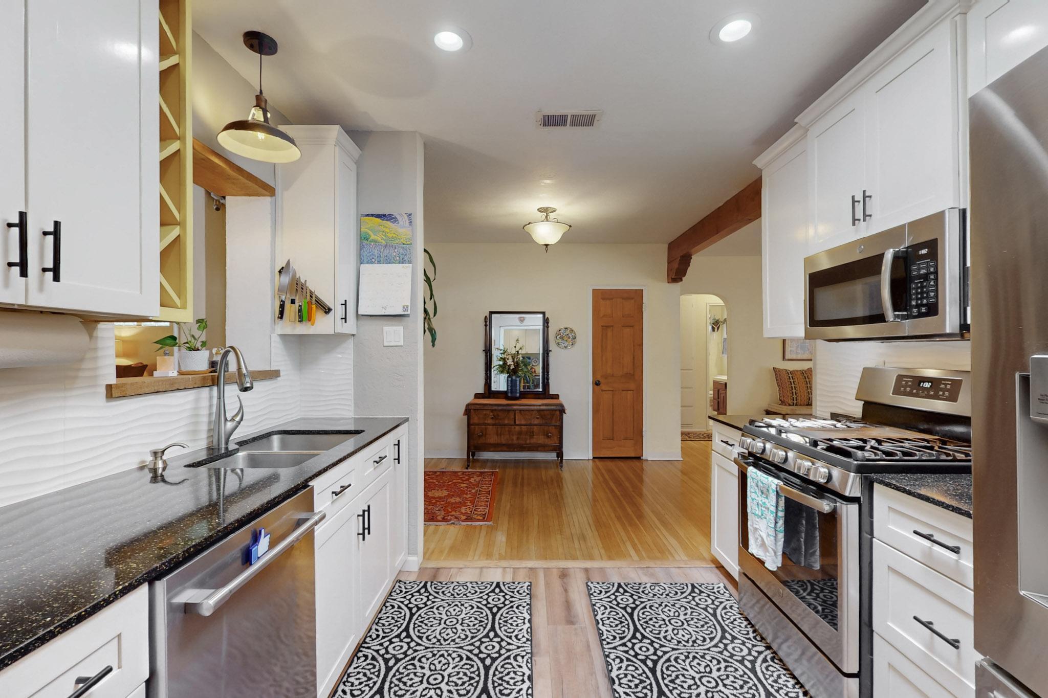 5006 Pershing Avenue SE