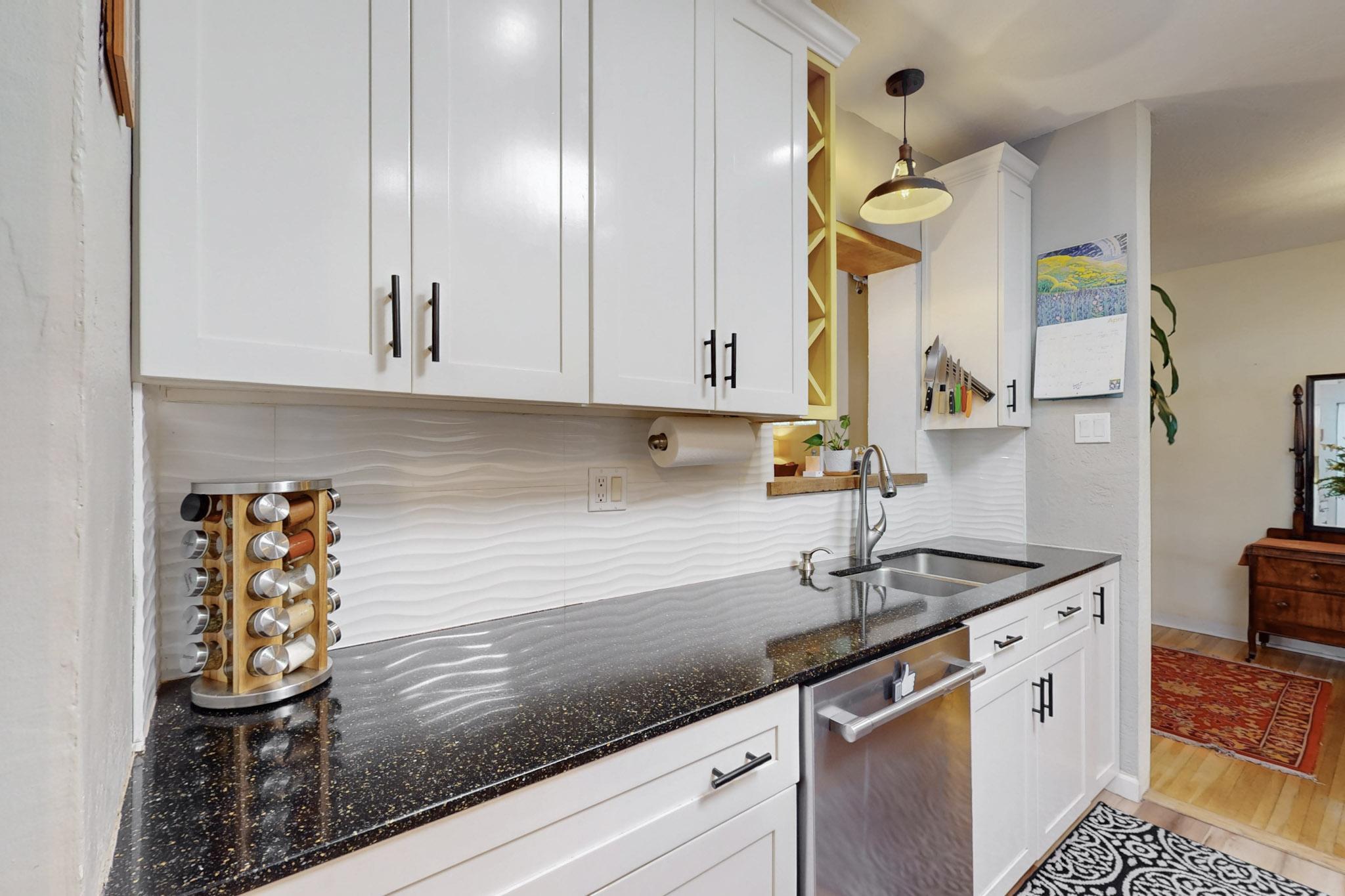 5006 Pershing Avenue SE