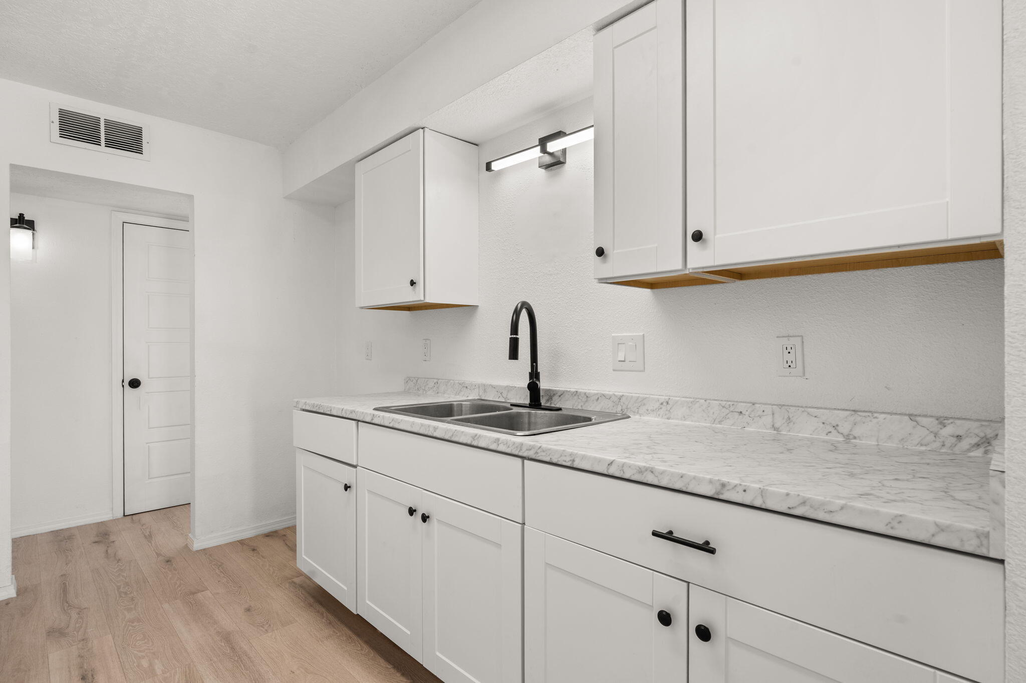 8905 ALEXIS Avenue SW