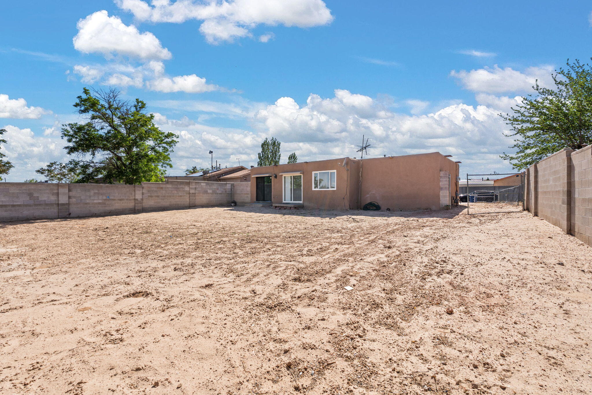 8905 ALEXIS Avenue SW