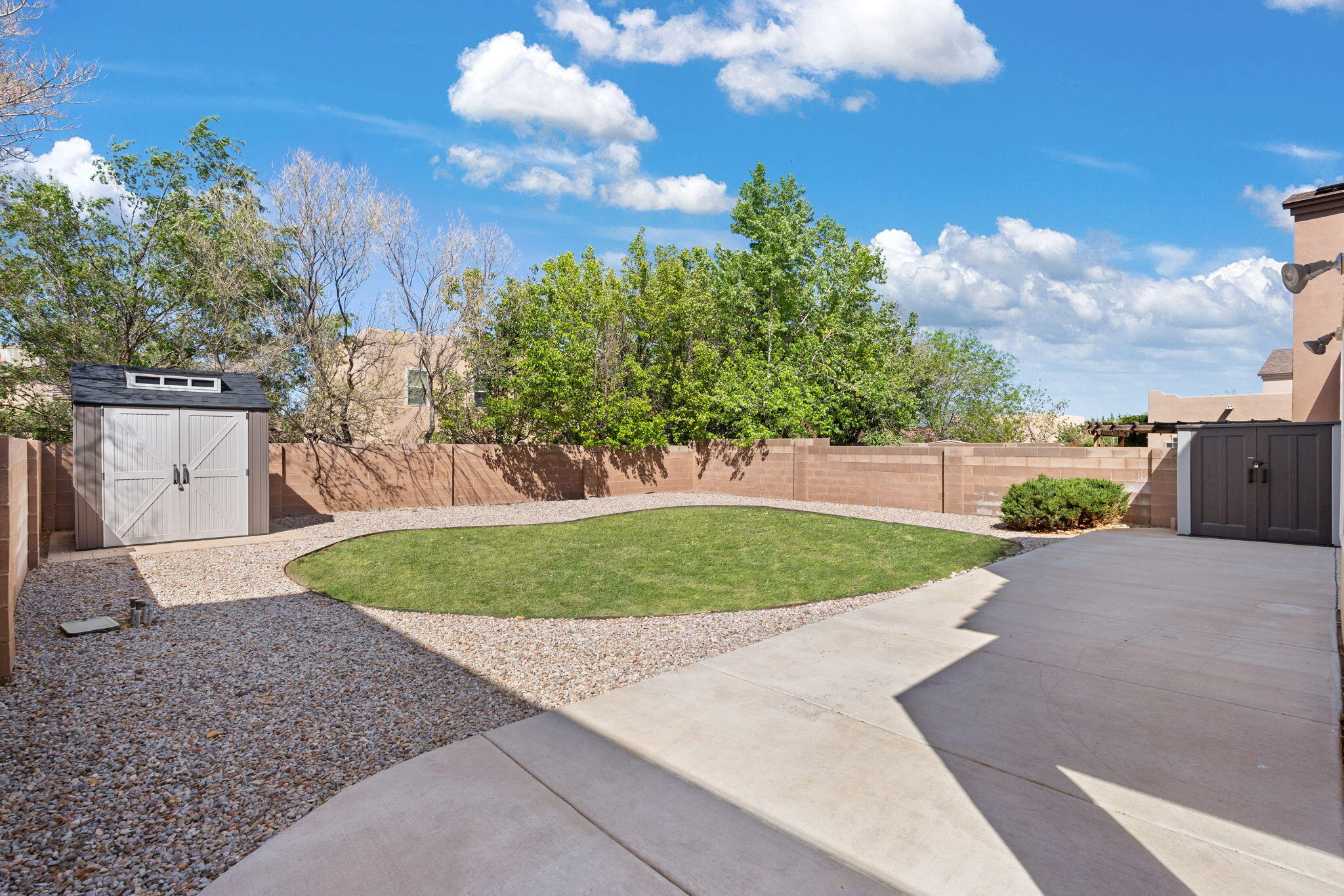 7105 AVIGNON Court NW