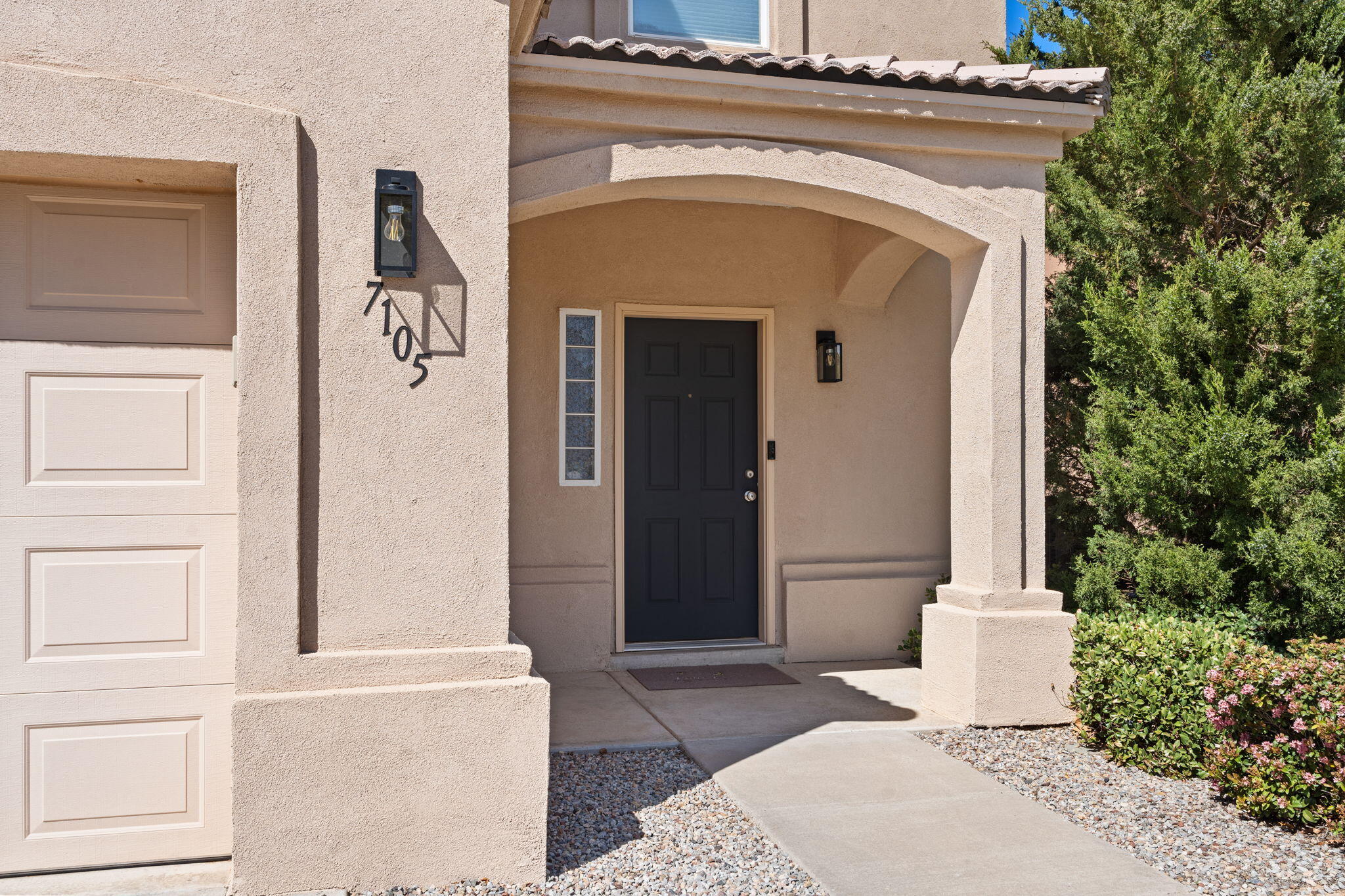 7105 AVIGNON Court NW