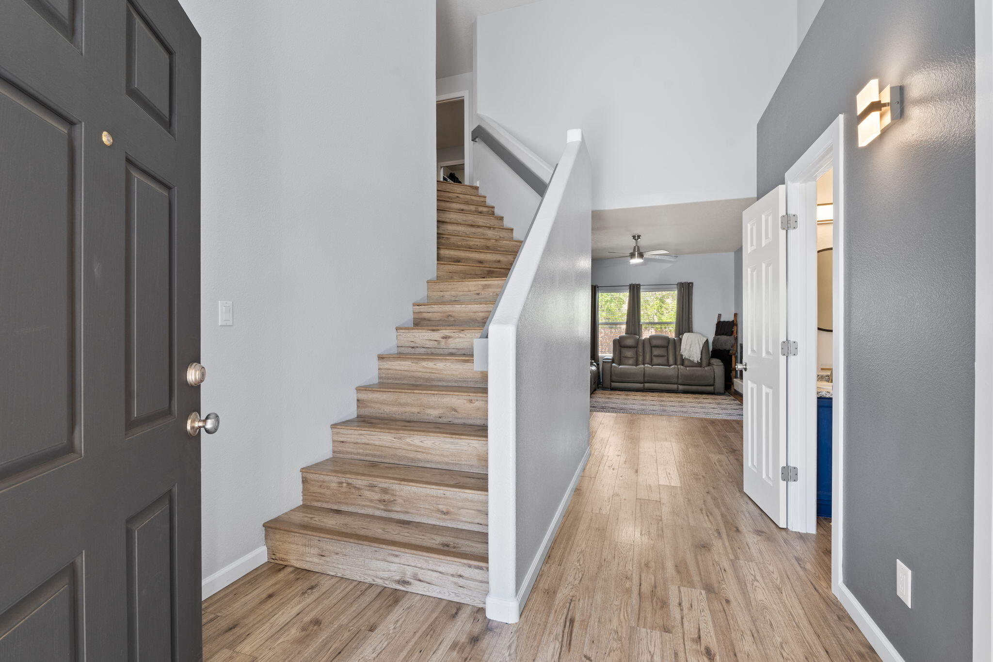 7105 AVIGNON Court NW