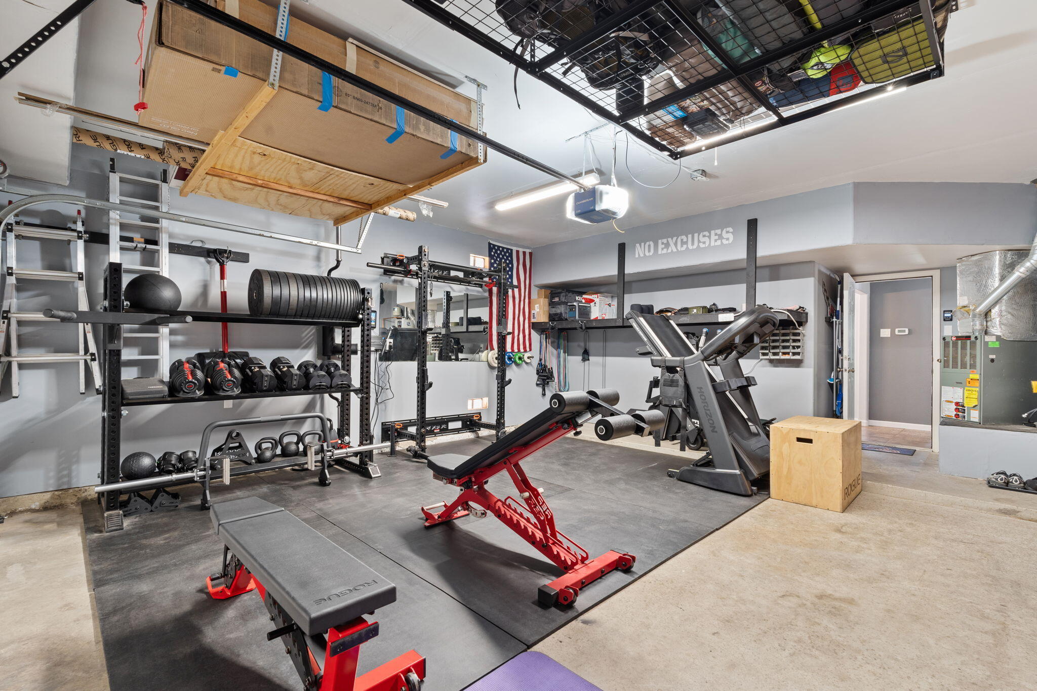 7105 AVIGNON Court NW