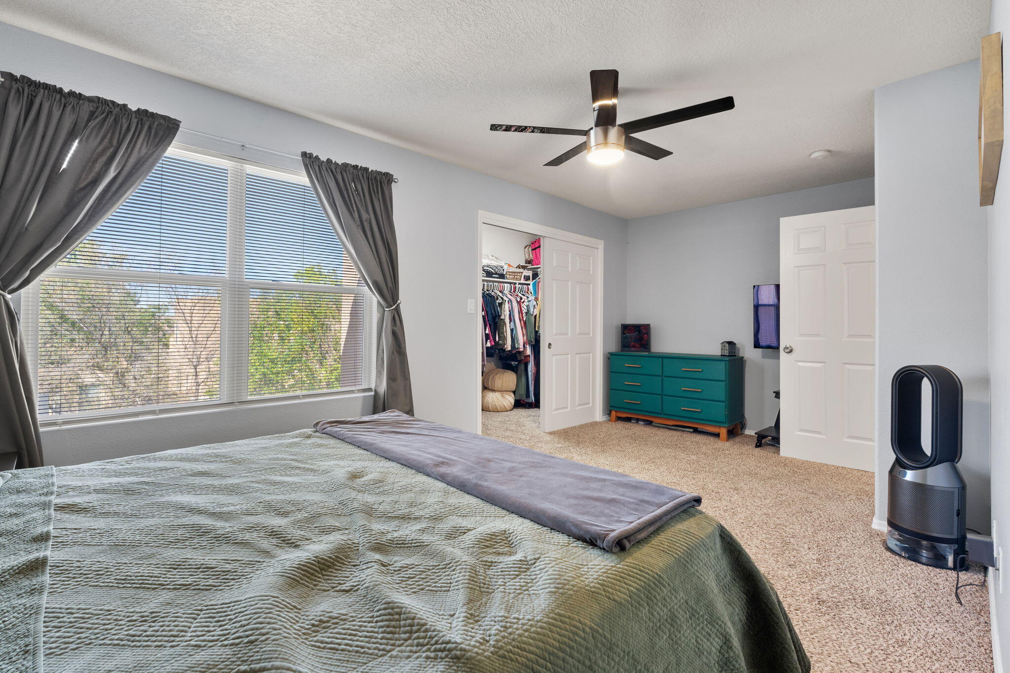 7105 AVIGNON Court NW