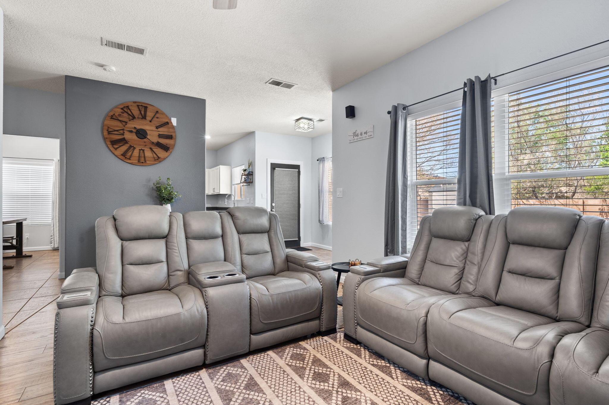 7105 AVIGNON Court NW