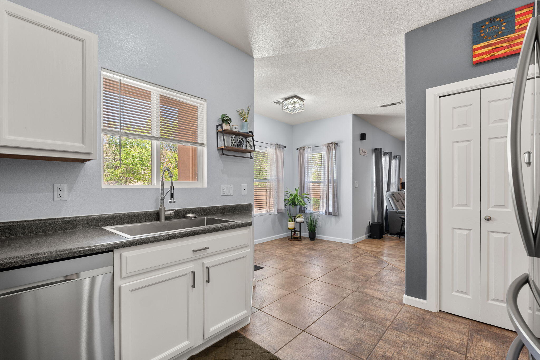 7105 AVIGNON Court NW