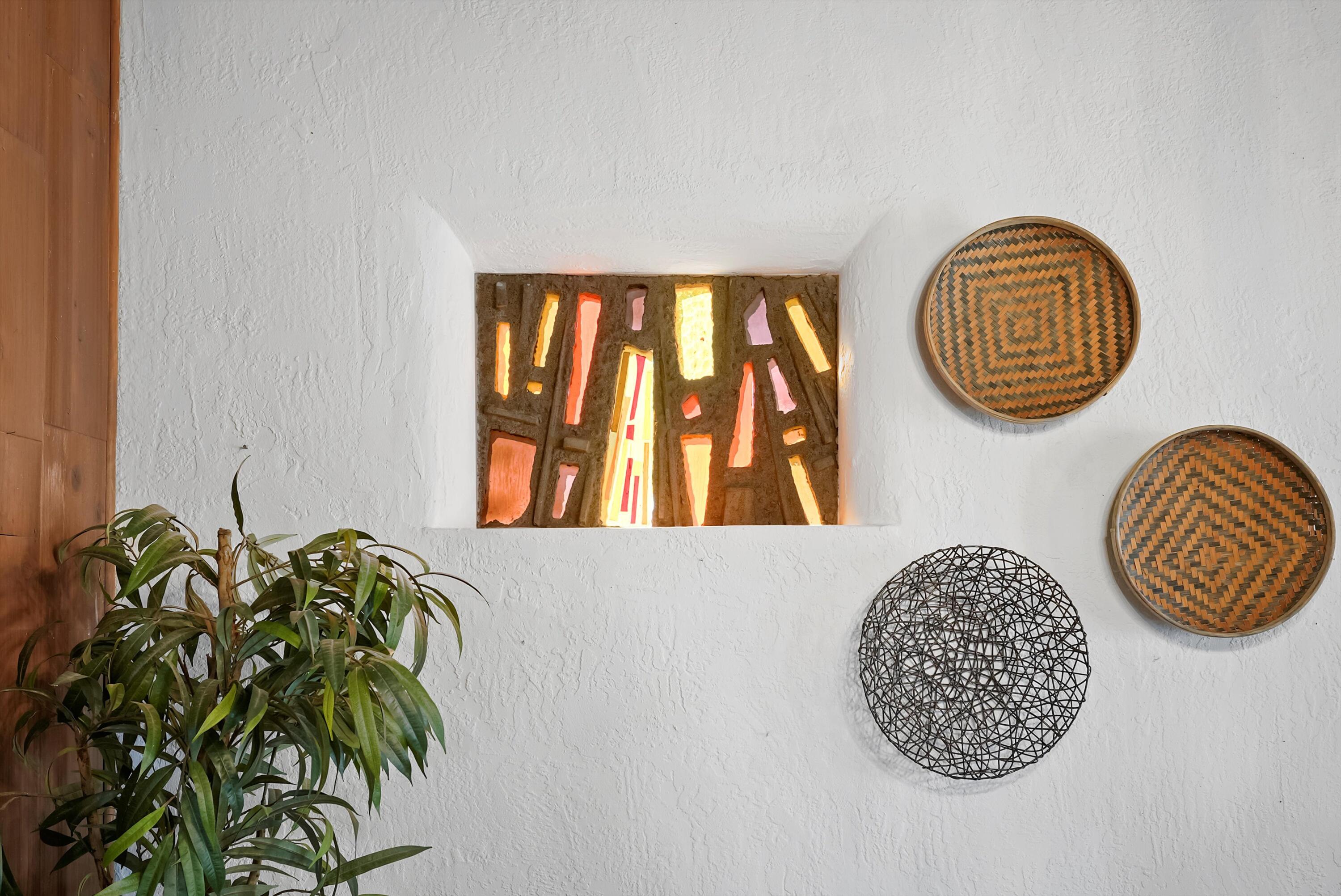 11009 EDITH Boulevard NE