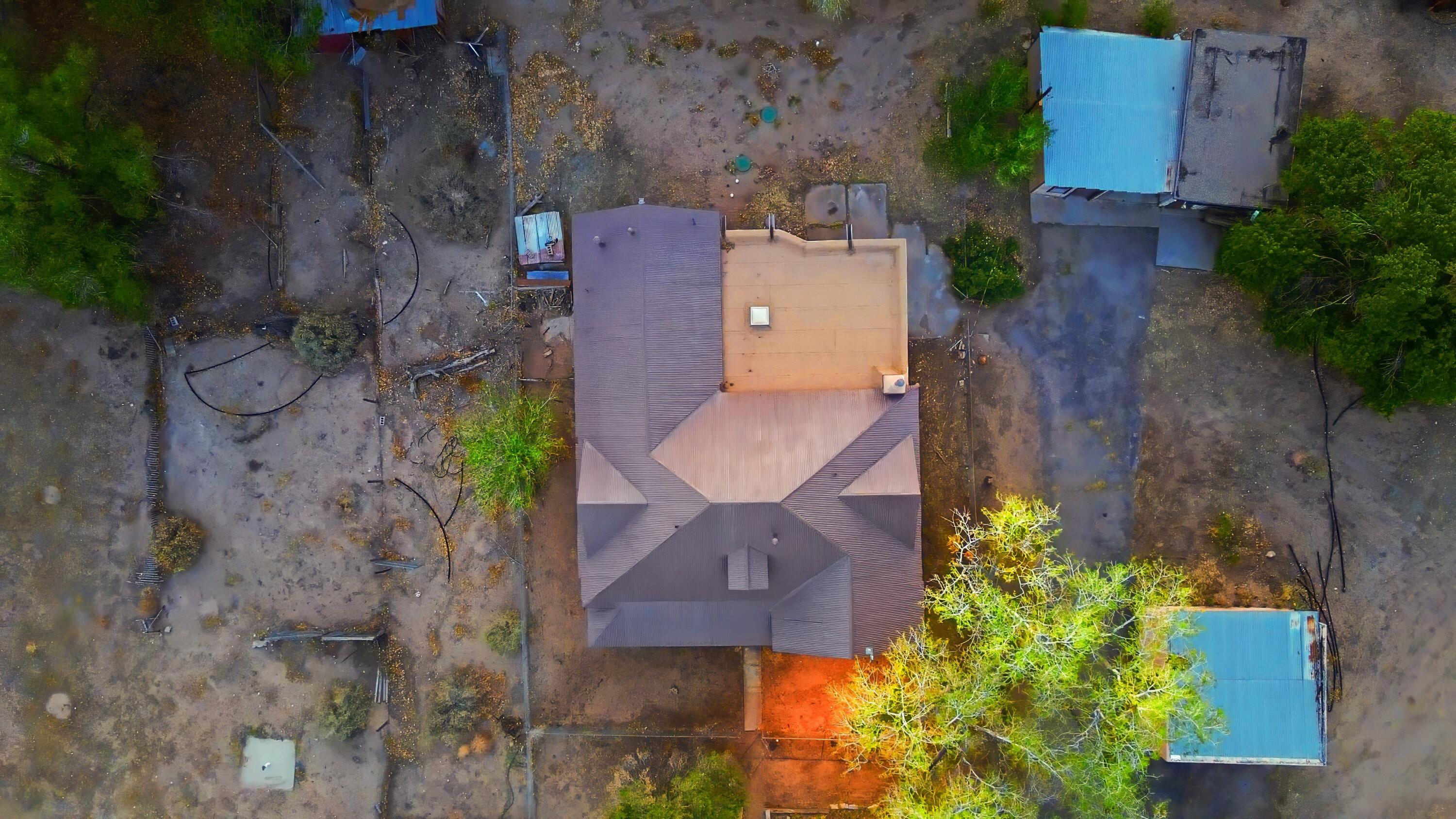 11009 EDITH Boulevard NE