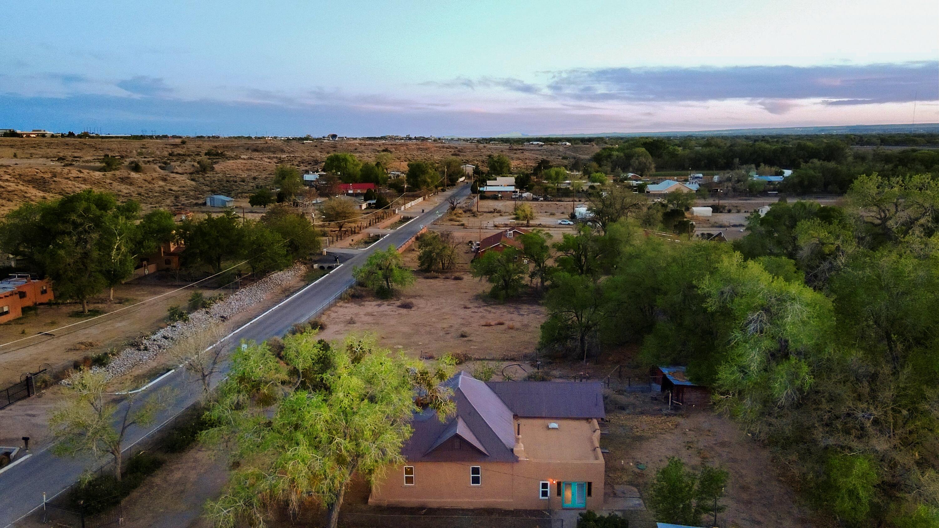 11009 EDITH Boulevard NE