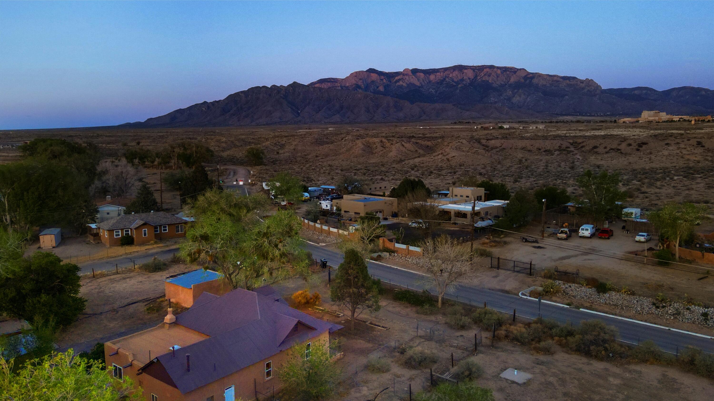 11009 EDITH Boulevard NE