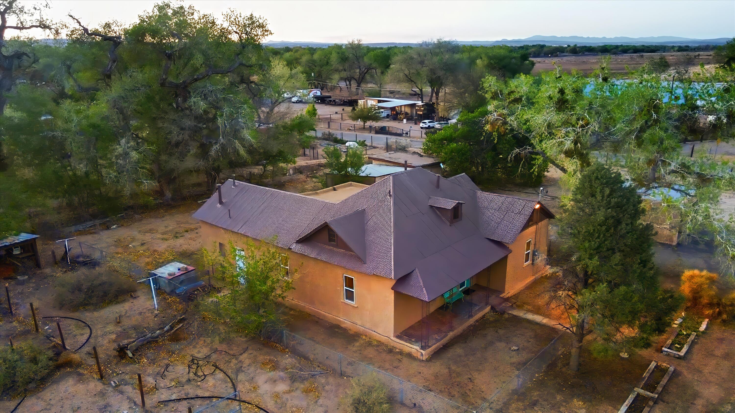 11009 EDITH Boulevard NE