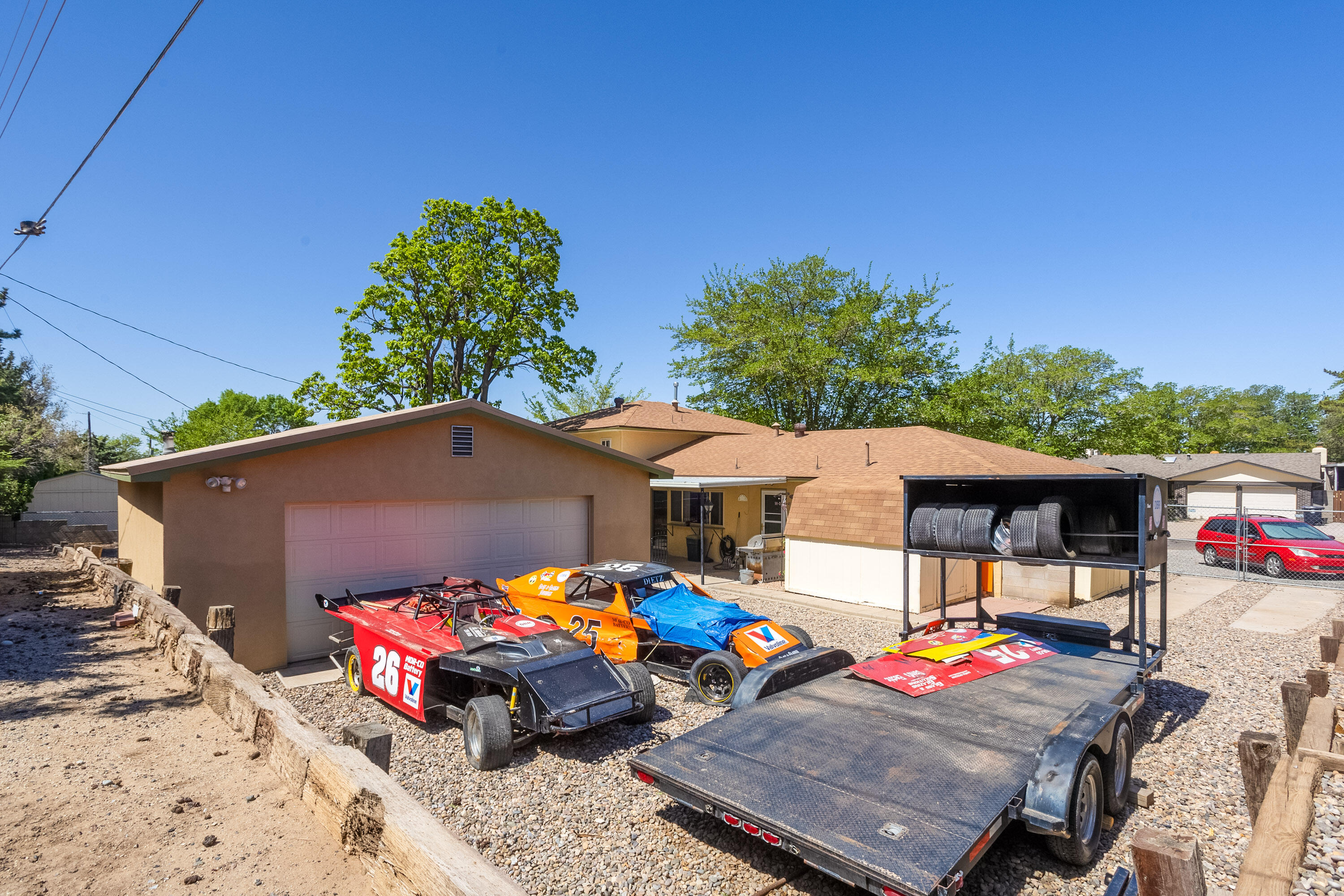 3616 SINGAPORE Circle NE