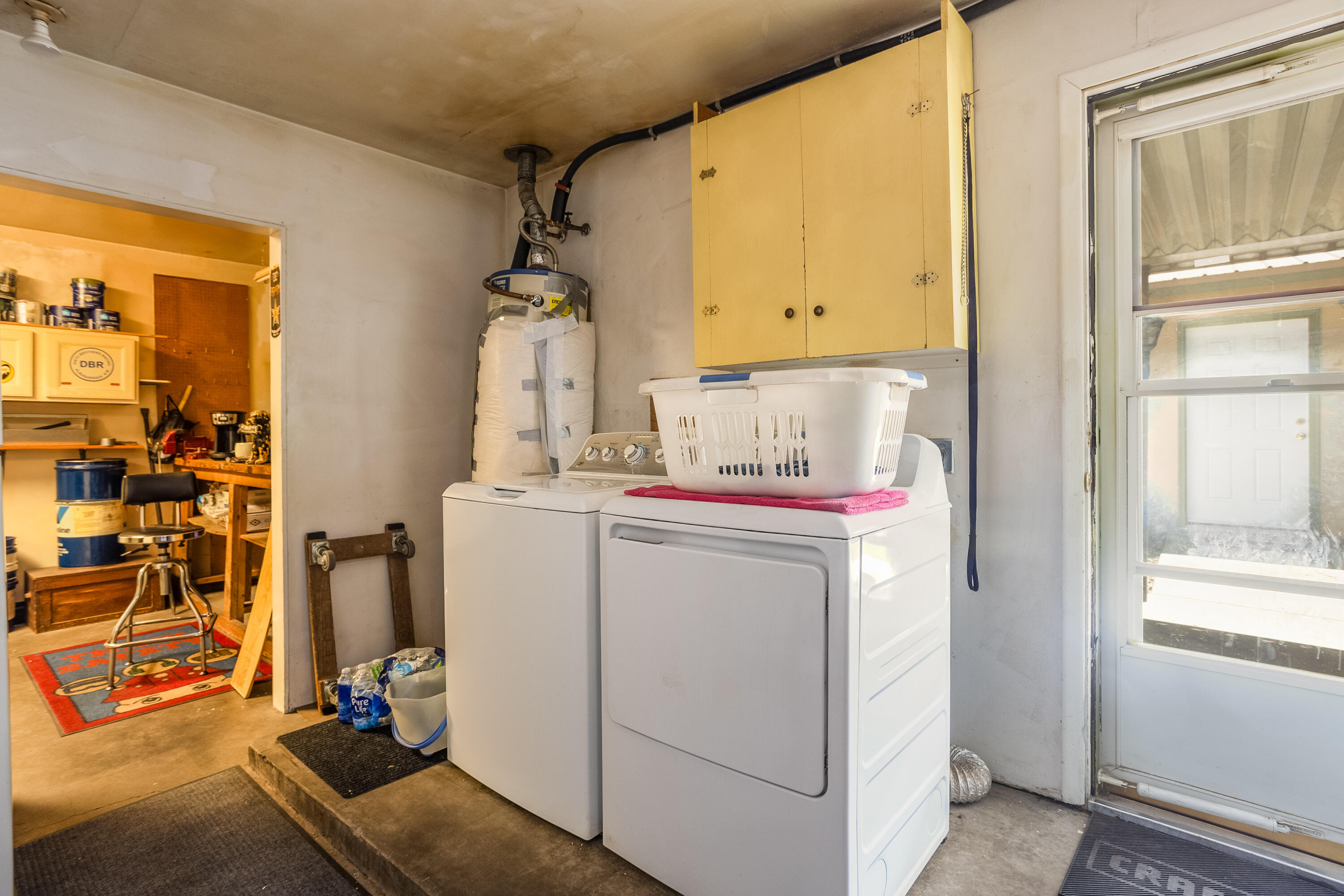 3616 SINGAPORE Circle NE