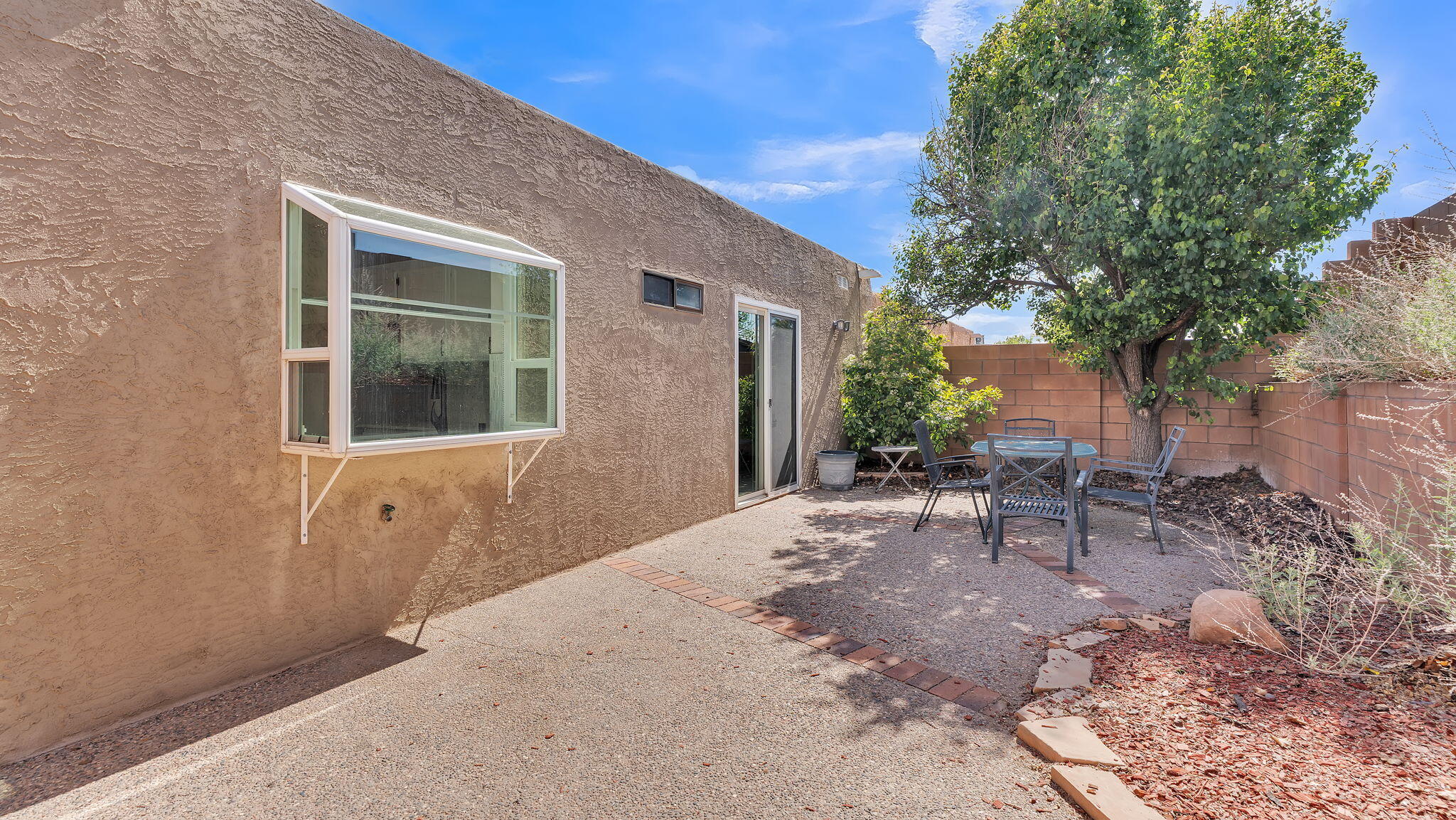 11119 SIDNEY Avenue NE