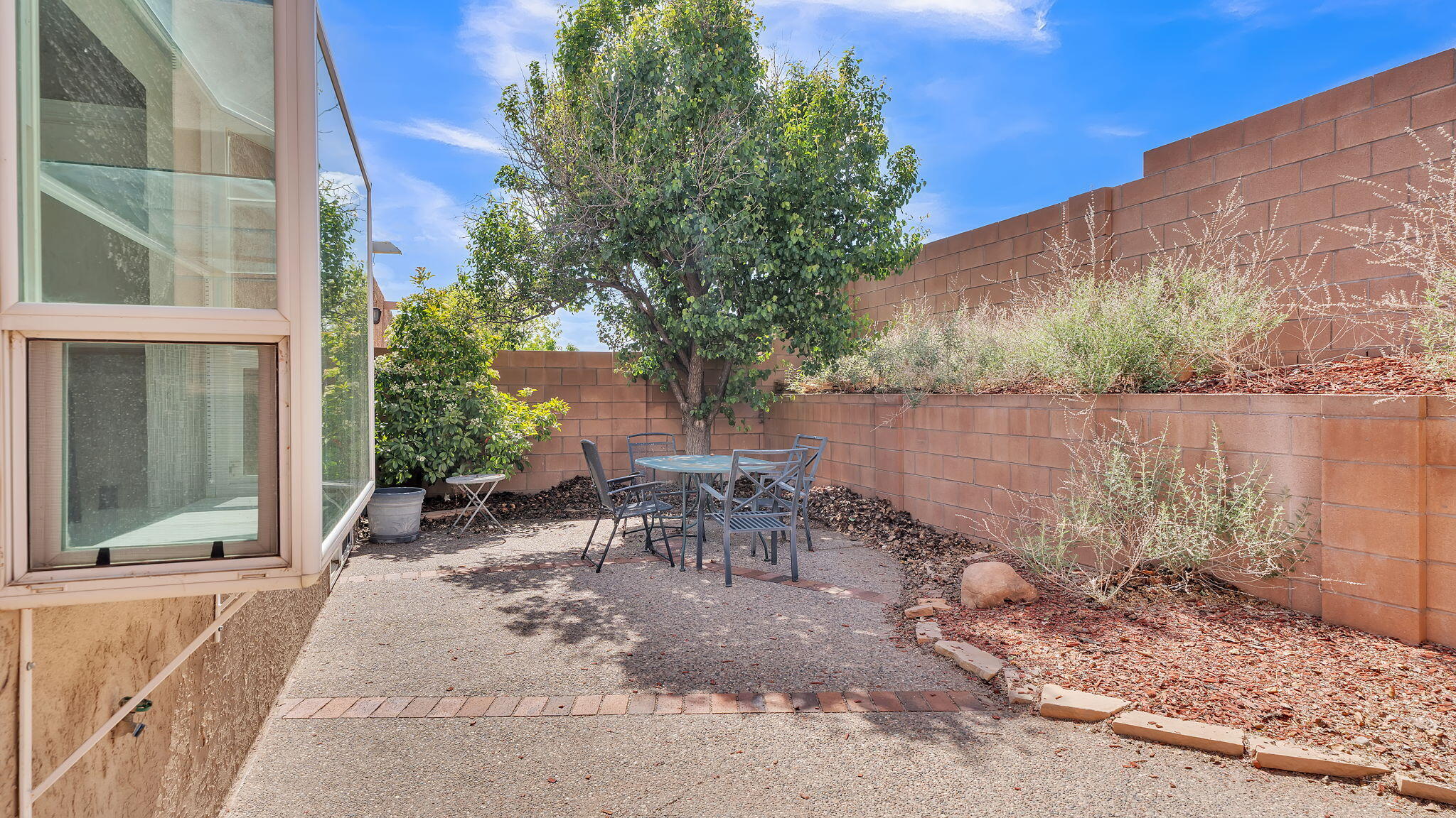 11119 SIDNEY Avenue NE