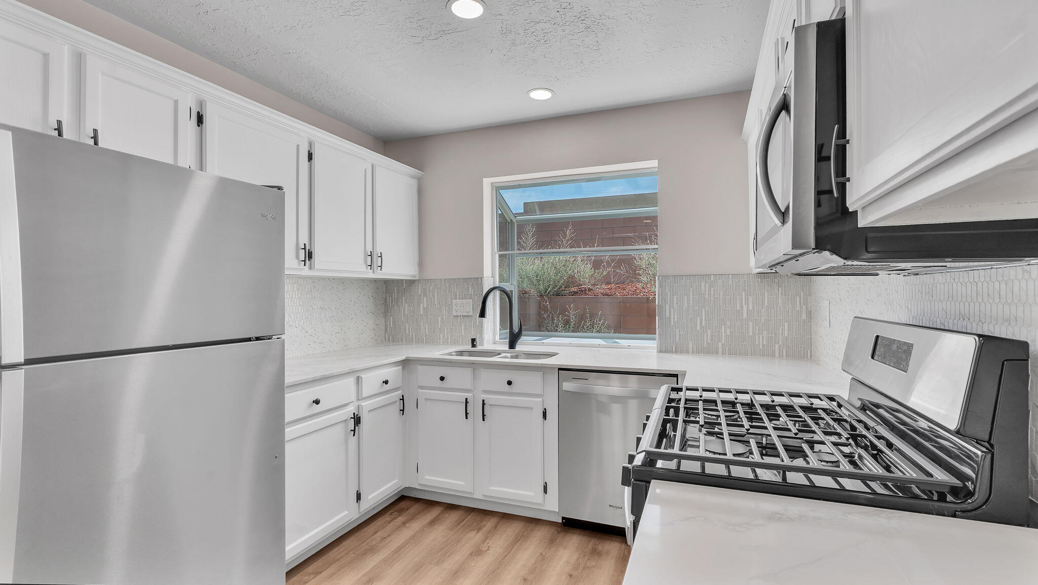 11119 SIDNEY Avenue NE