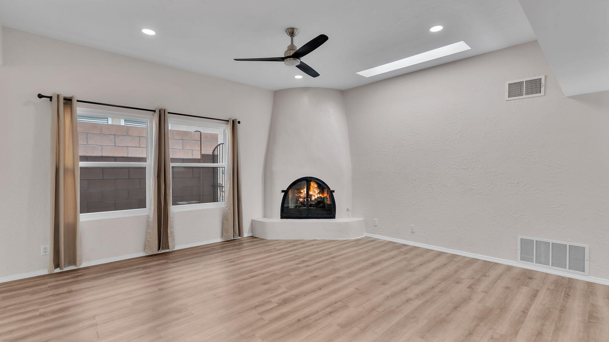 11119 SIDNEY Avenue NE