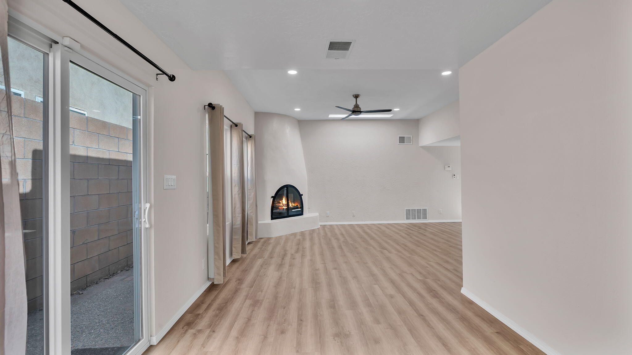 11119 SIDNEY Avenue NE