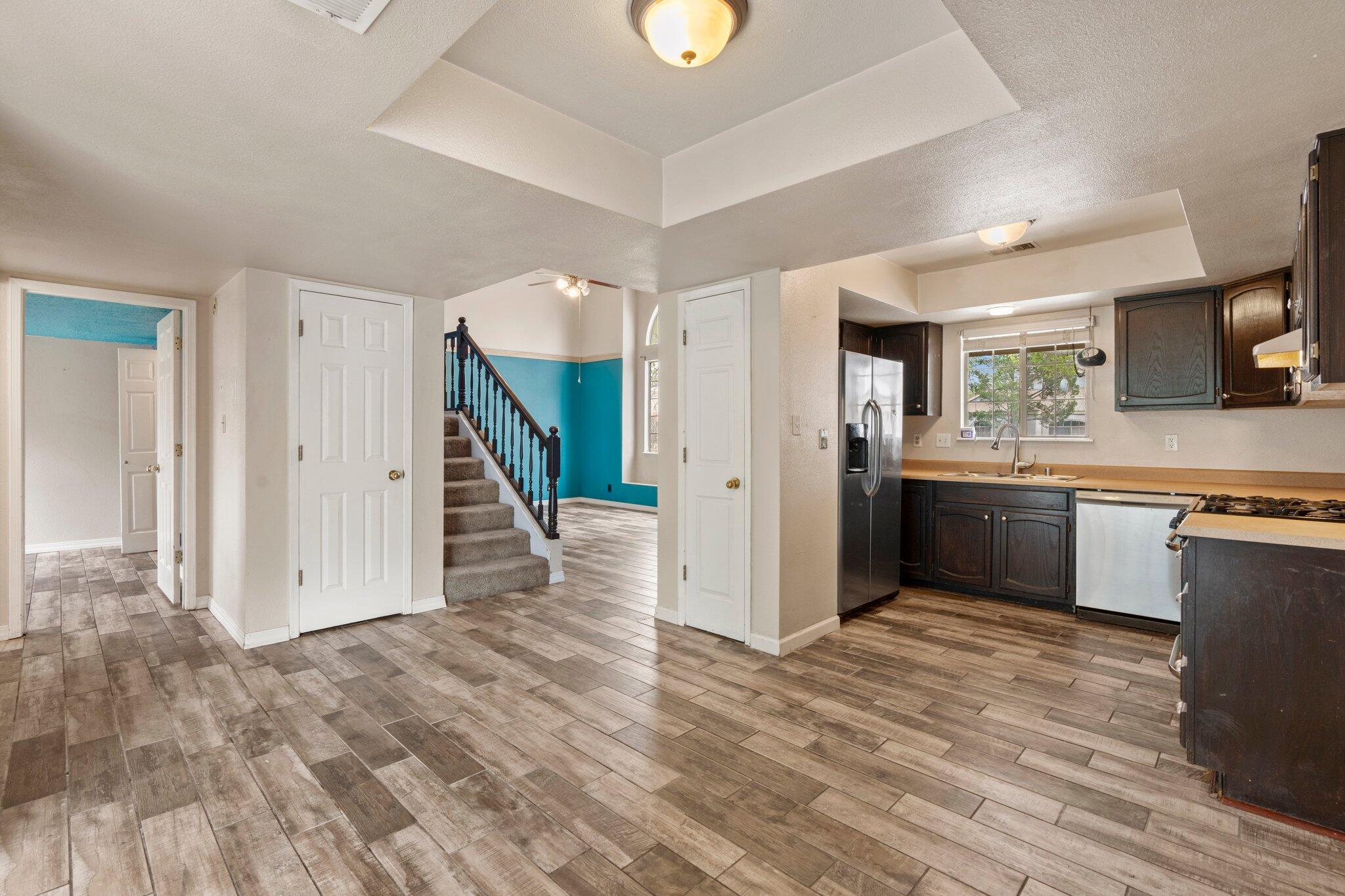 1725 CHAMISA Road NE