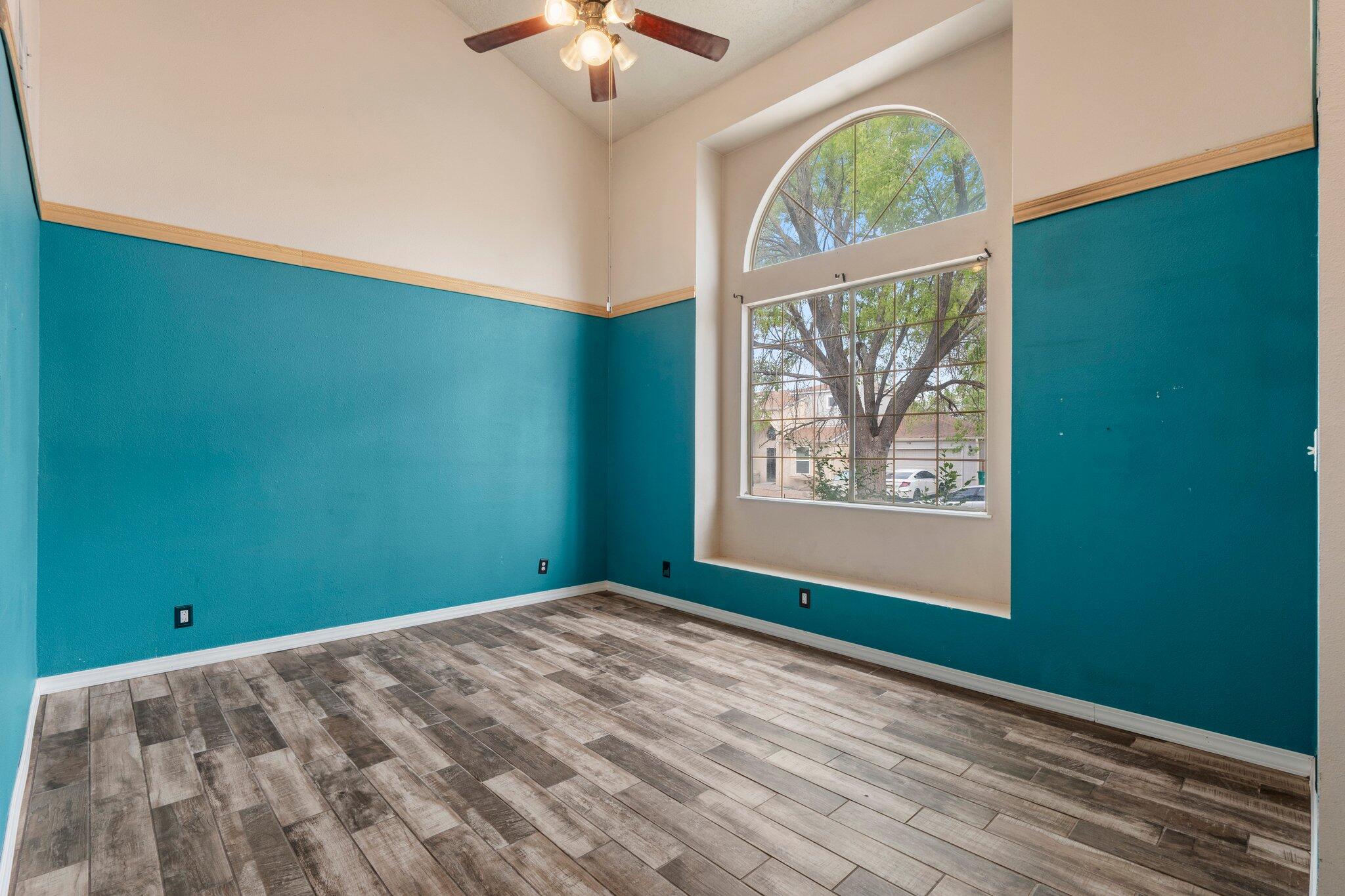 1725 CHAMISA Road NE