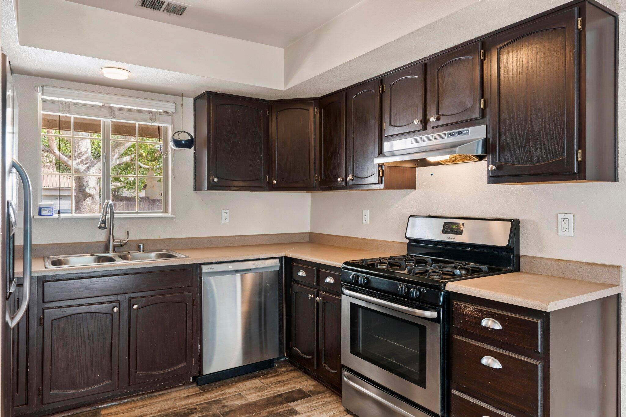 1725 CHAMISA Road NE